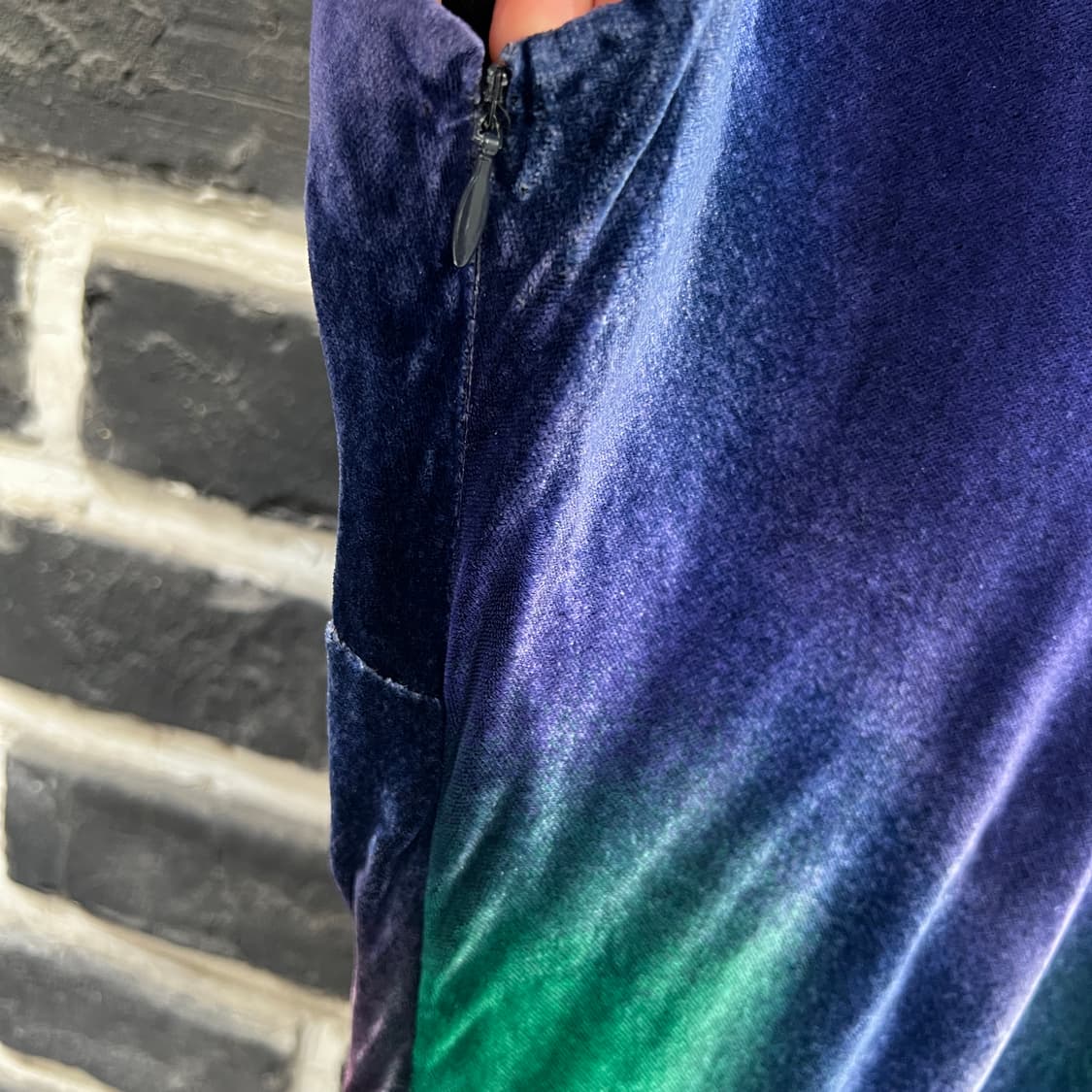 캐서린햄넷 오로라 벨벳 원피스 상품이미지6