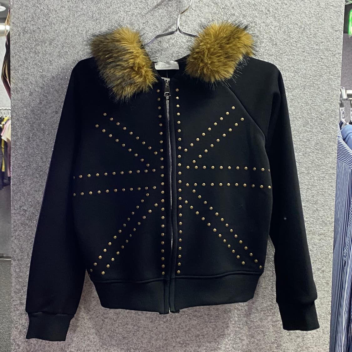 빈티지 UK 리벳 블랙 후드집업 B4041 상품이미지2