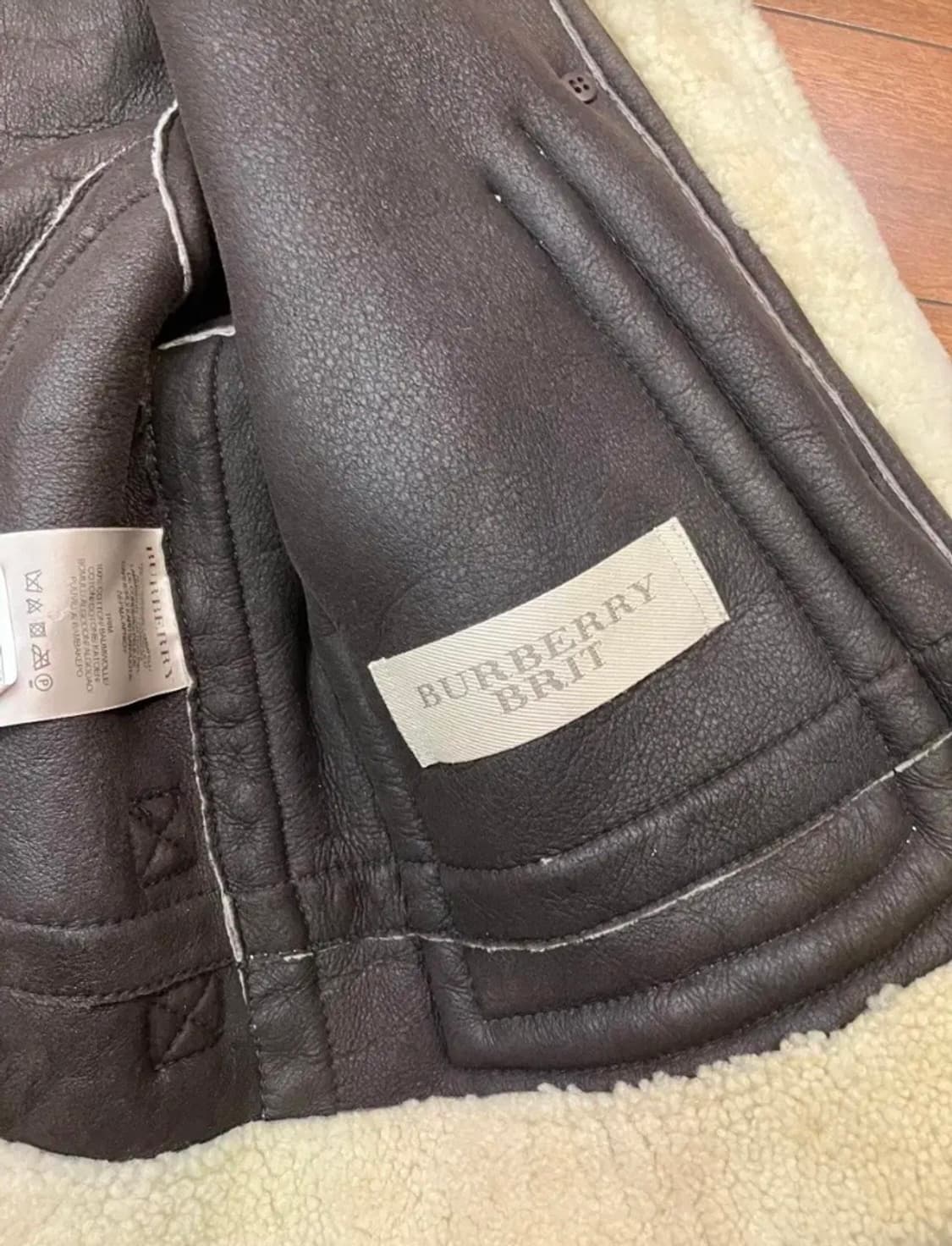 버버리브릿 무스탕 상품이미지6