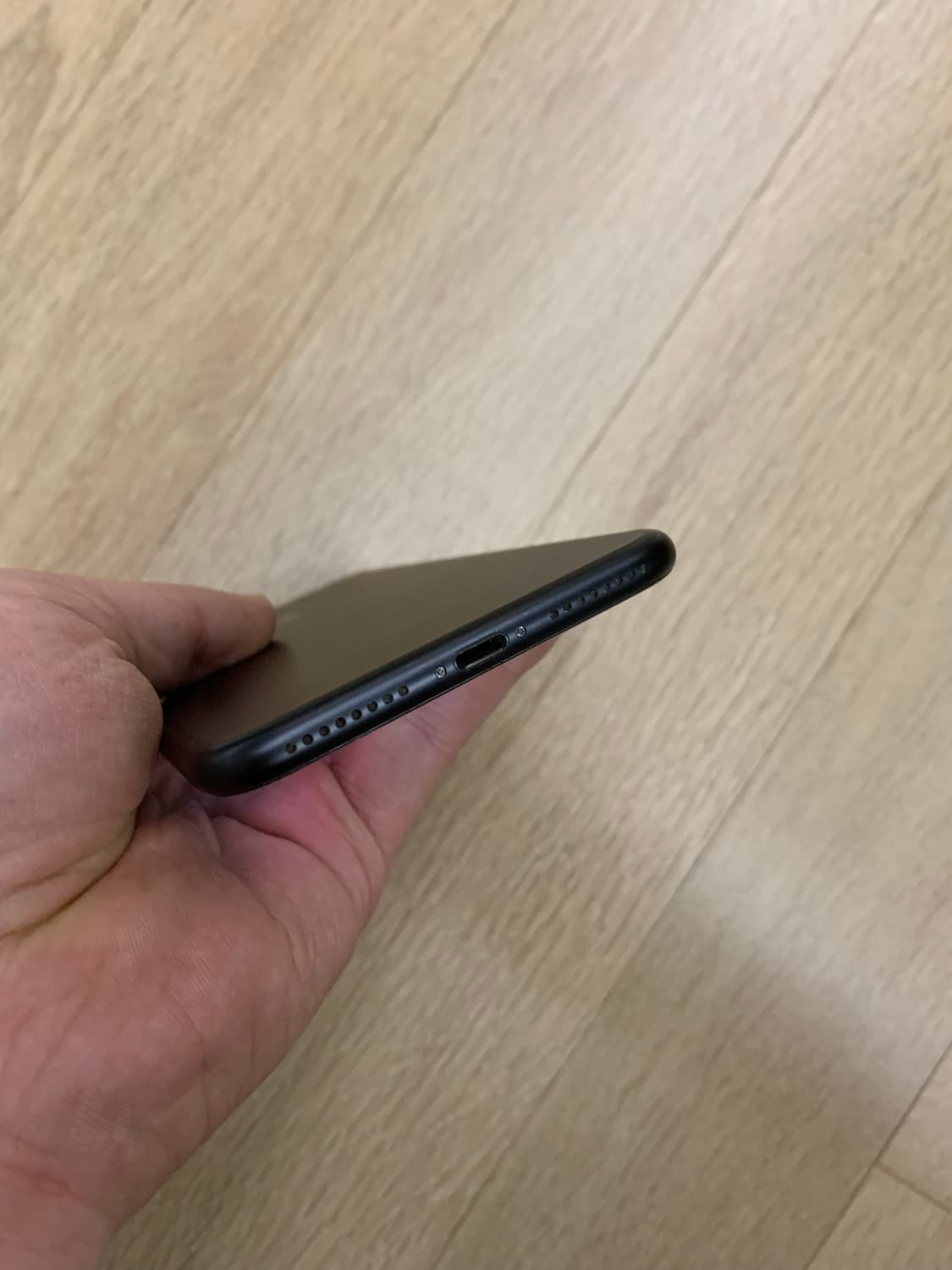 아이폰7플러스 매트블랙 128GB 상품이미지6