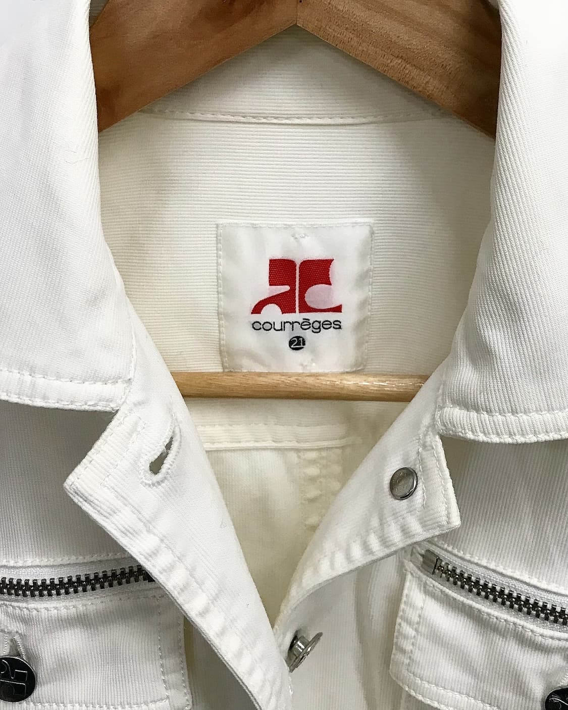 꾸레쥬 로고 은장 자켓 상품이미지2