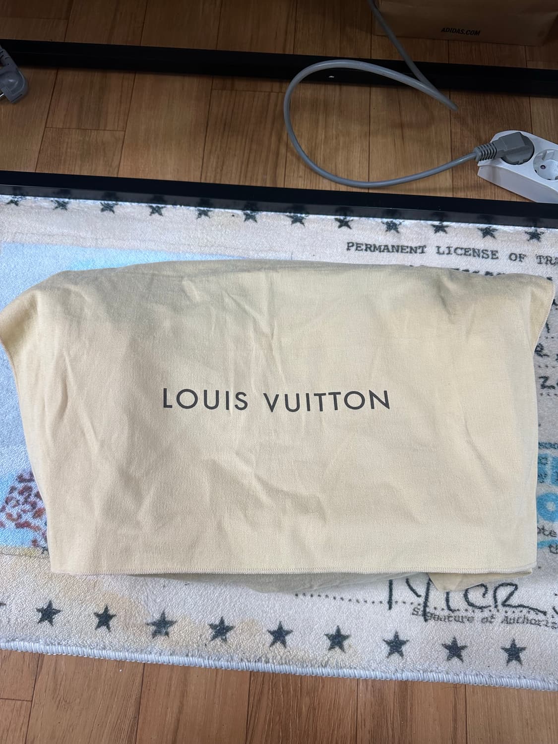 루이비통 크로스백 상품이미지1