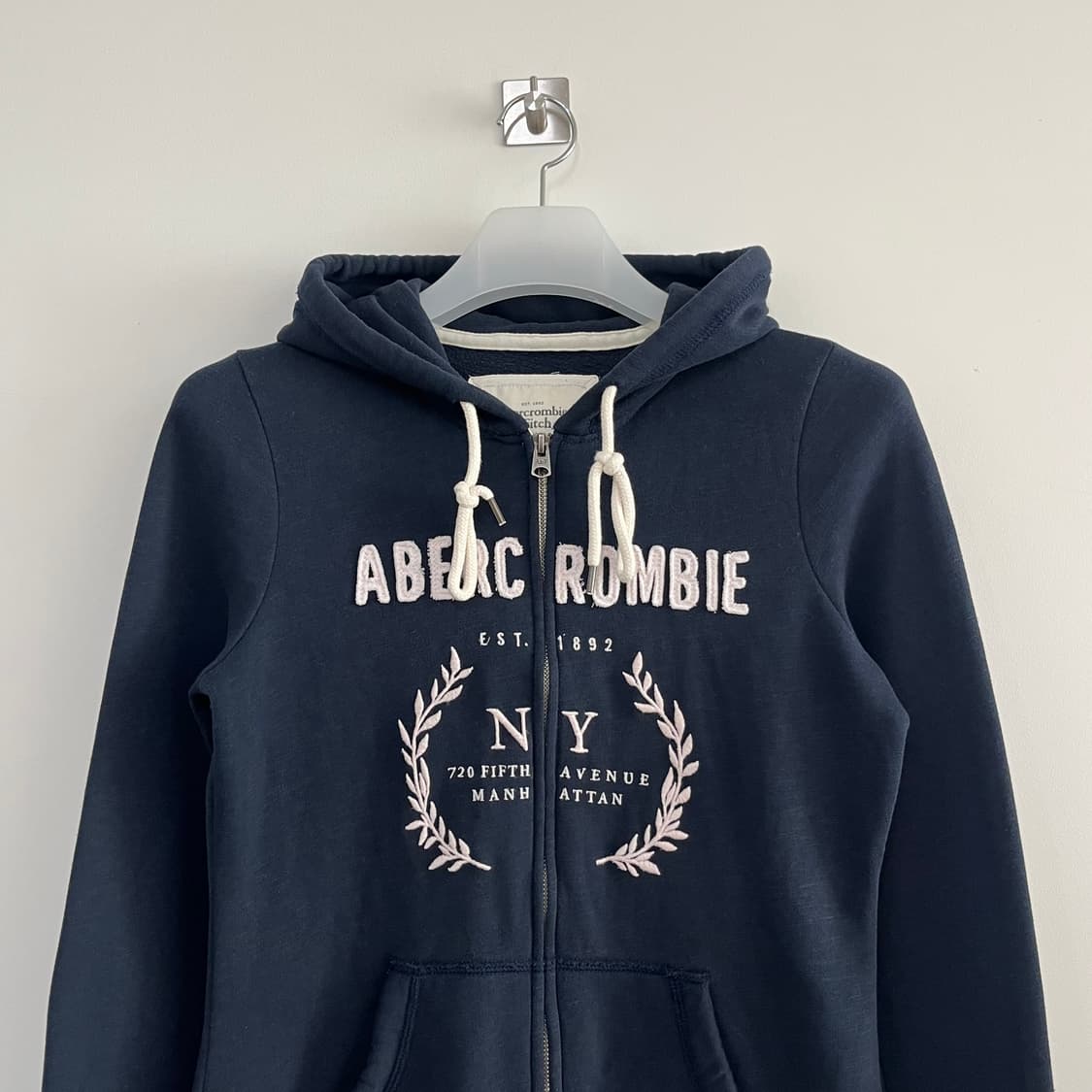 아베크롬비 슬림핏 자수로고 네이비 후드집업 상품이미지4