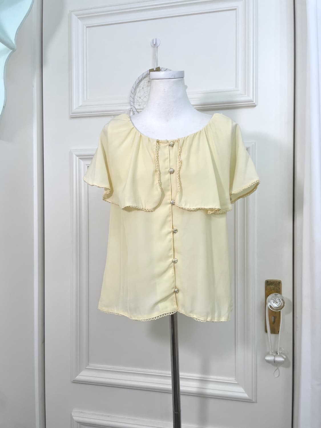 yellow wing point summer blouse(size-F) 상품이미지1
