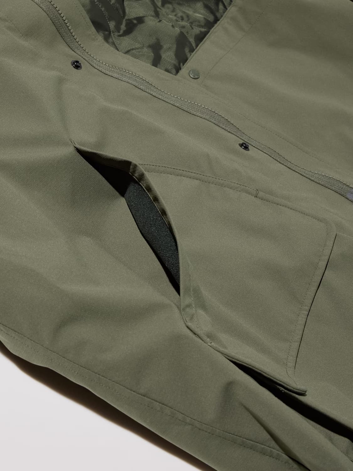 [새상품, 국내배송] 엔지니어드 가먼츠xGU 파카 네이비 상품이미지8