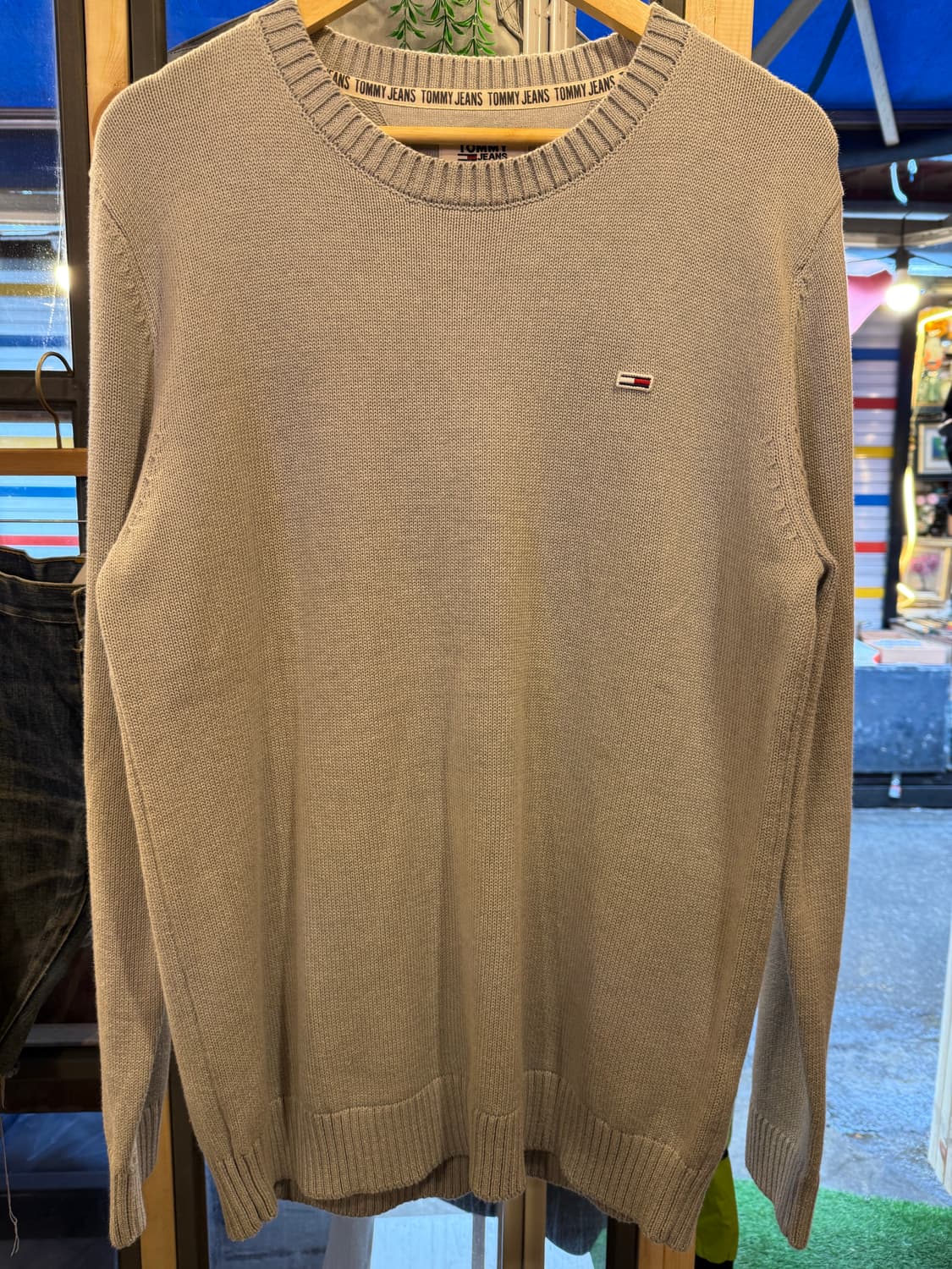 타미진스 자수로고 그레이 라운드 니트 상품이미지1