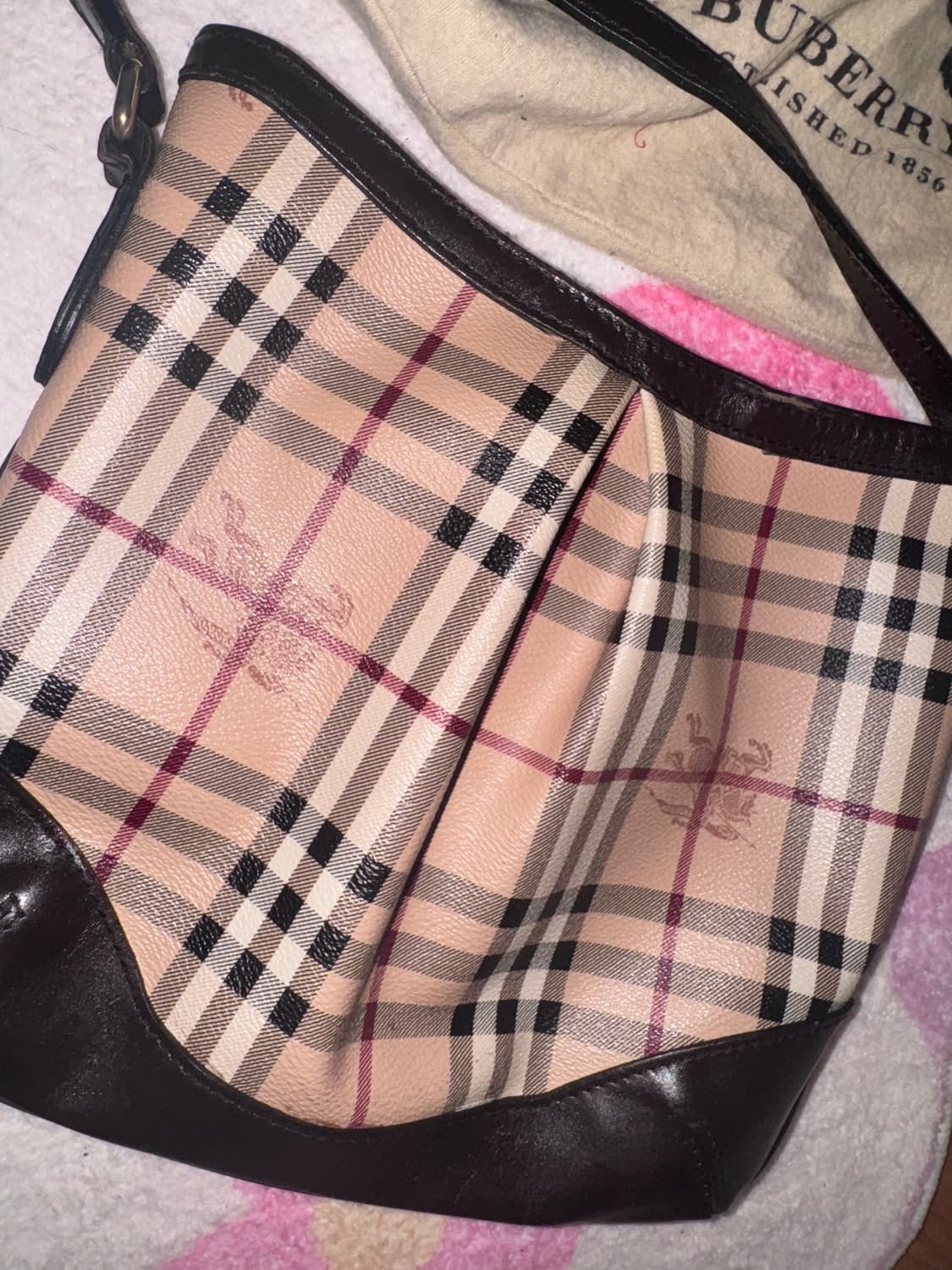 버버리 크로스백 상품이미지2