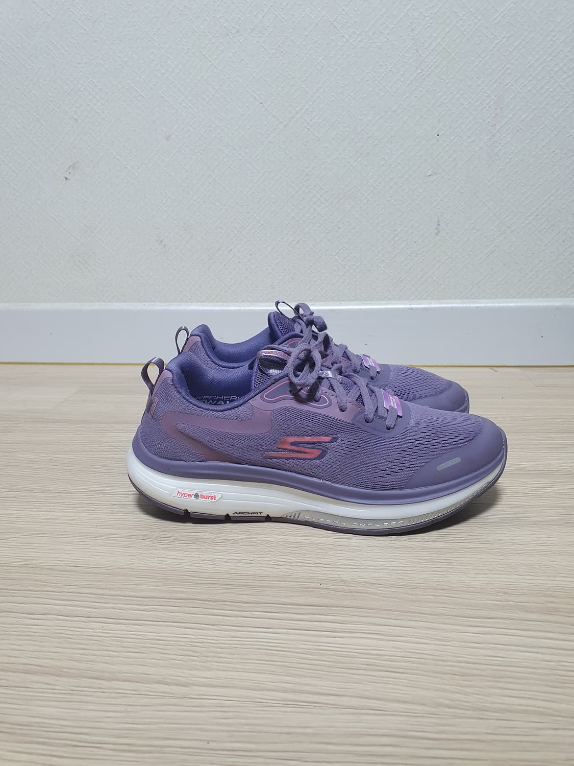 스케쳐스 아치핏 운동화 245 상품이미지1