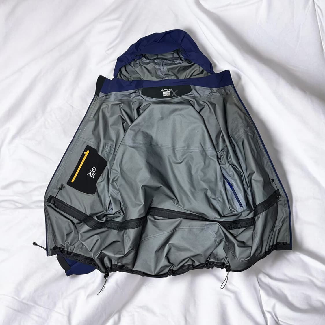 ARC’TERYX THETA AR JACKET 상품이미지3