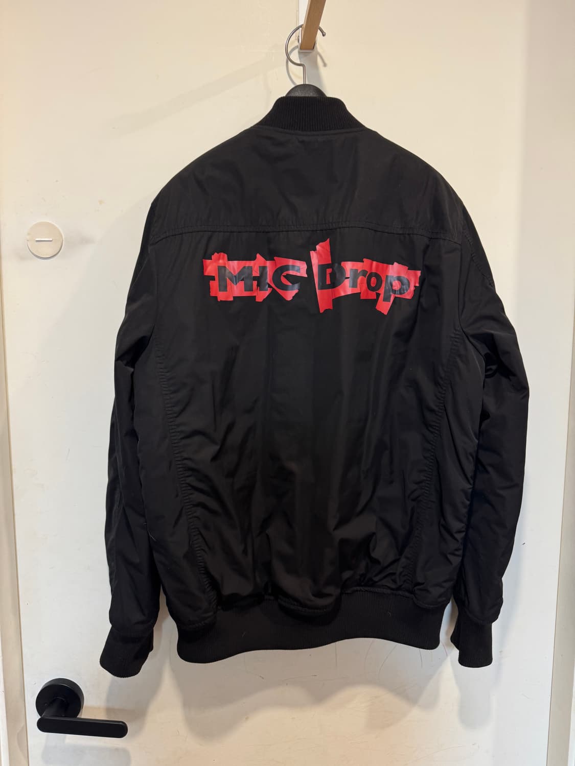 방탄 bts 마이크드롭 항공점퍼 상품이미지5