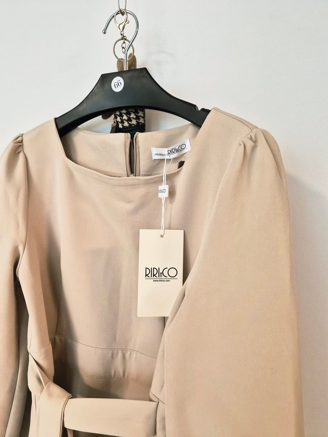 [새상품/55] 리린코(RIRINCO) 스퀘어넥 퍼프 소매 벨트 원피스 상품이미지5