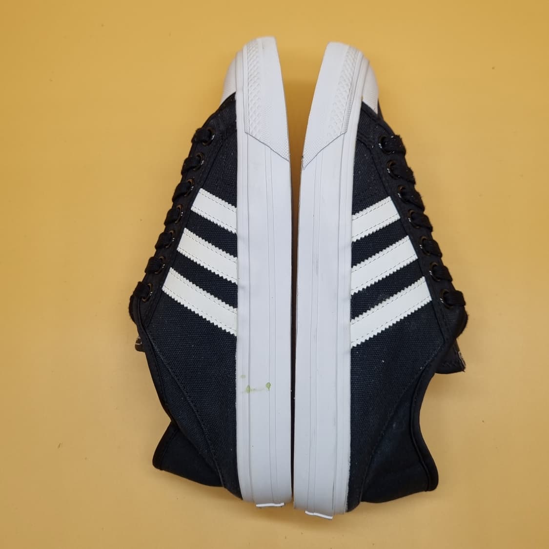 아디다스 컬렙시브. 니짜 로우 스니커즈265. 상품이미지5