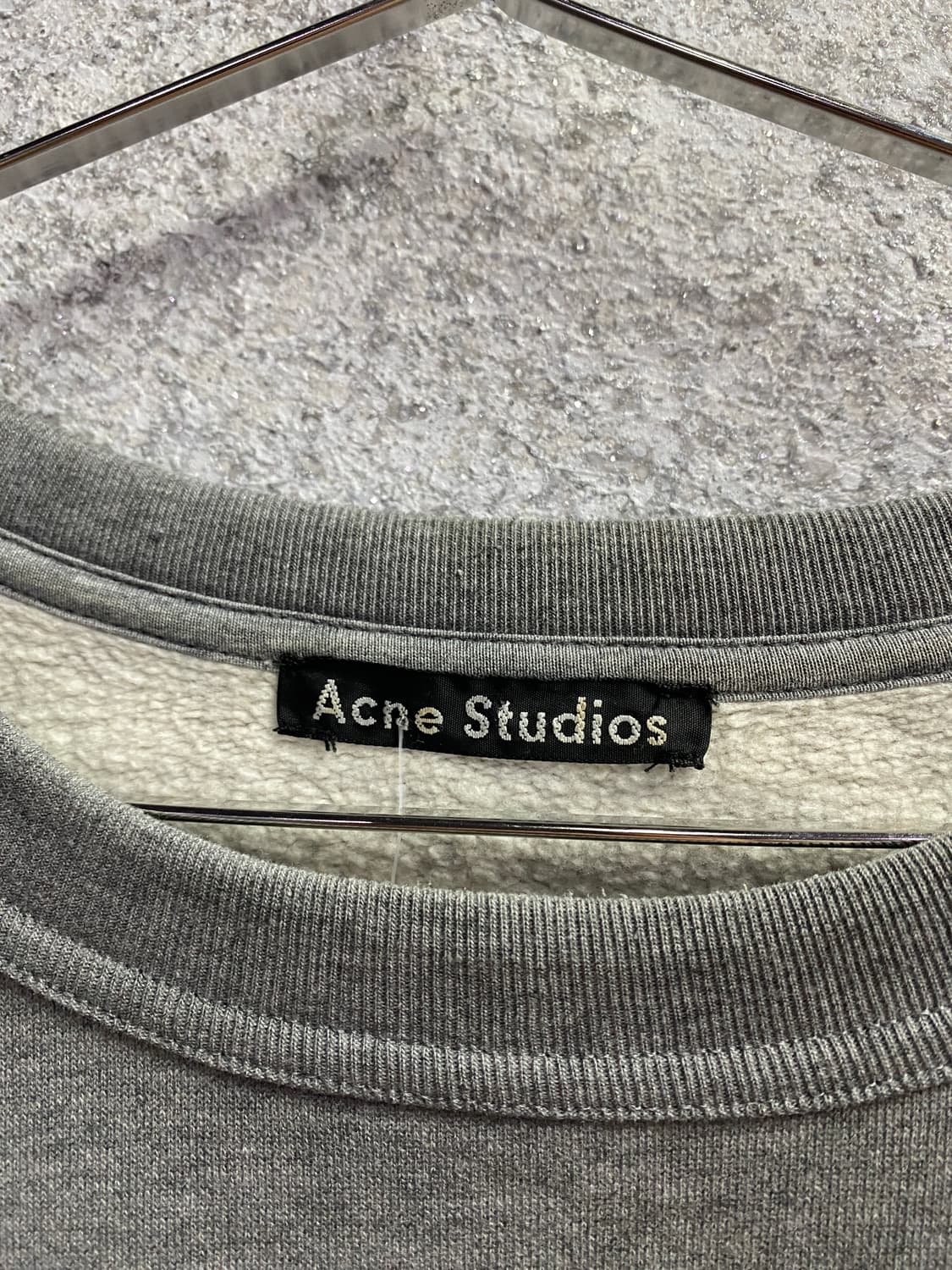 아크네 스튜디오 페이스 패치 맨투맨 B3420 상품이미지4