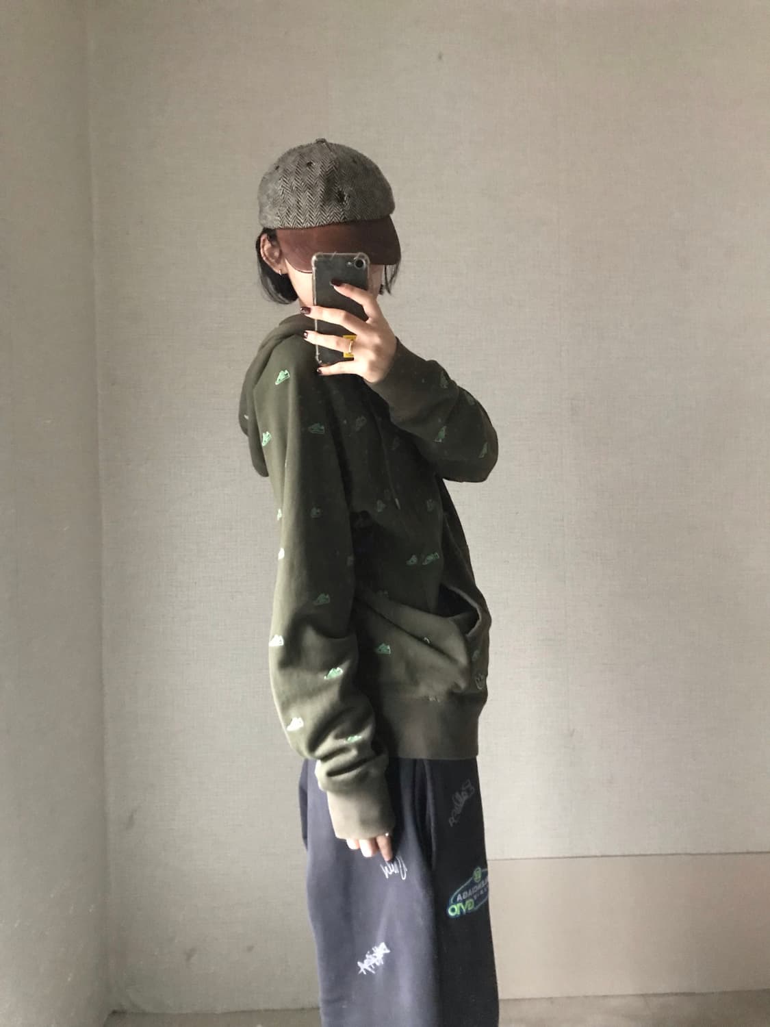 아디다스 슈퍼스타 카키 후드집업 상품이미지3