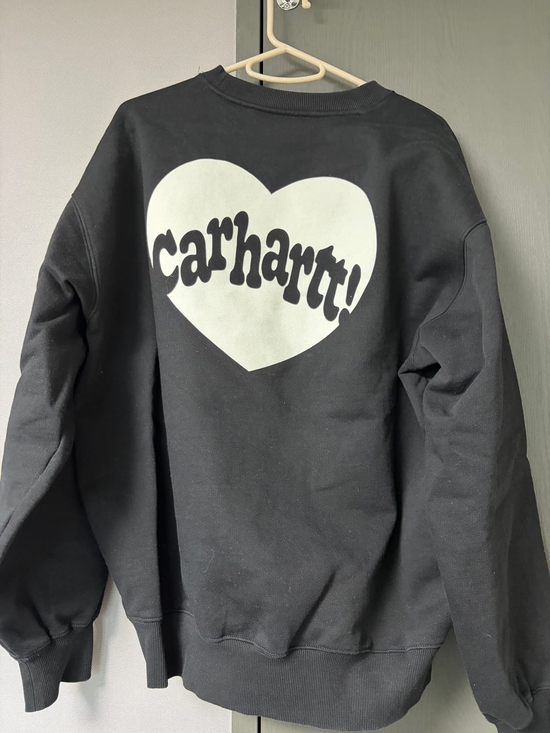 칼하트WIP 아모르 스웻셔츠 상품이미지1