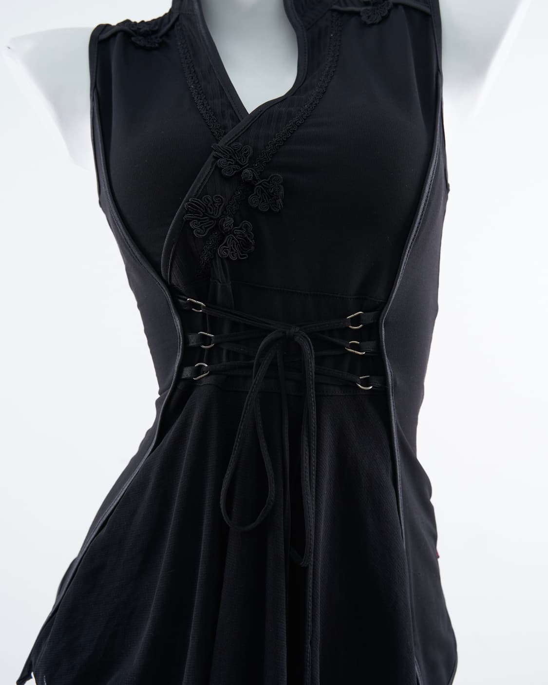 Ozz ONESTE 오리엔탈 레이스 업 숏 슬리브리스 상품이미지4