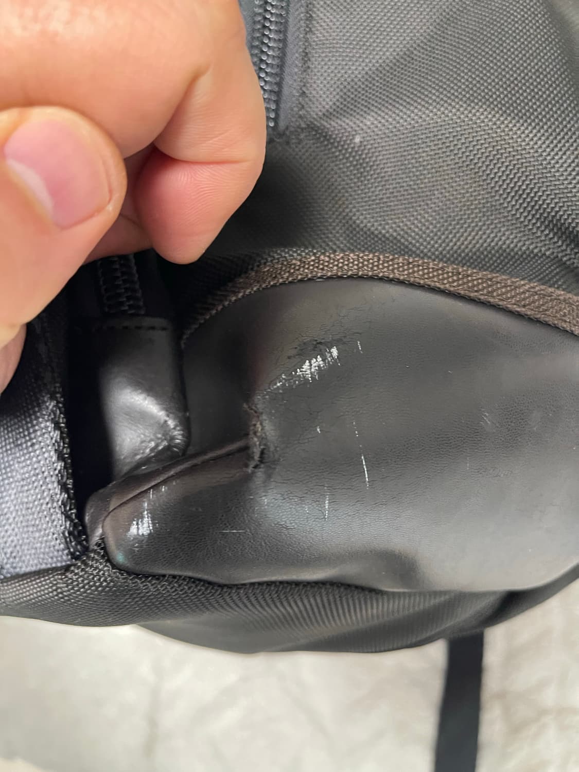 투미(TUMI) 알파 브라보 쇼 디럭스 백팩 222389HK2 상품이미지4