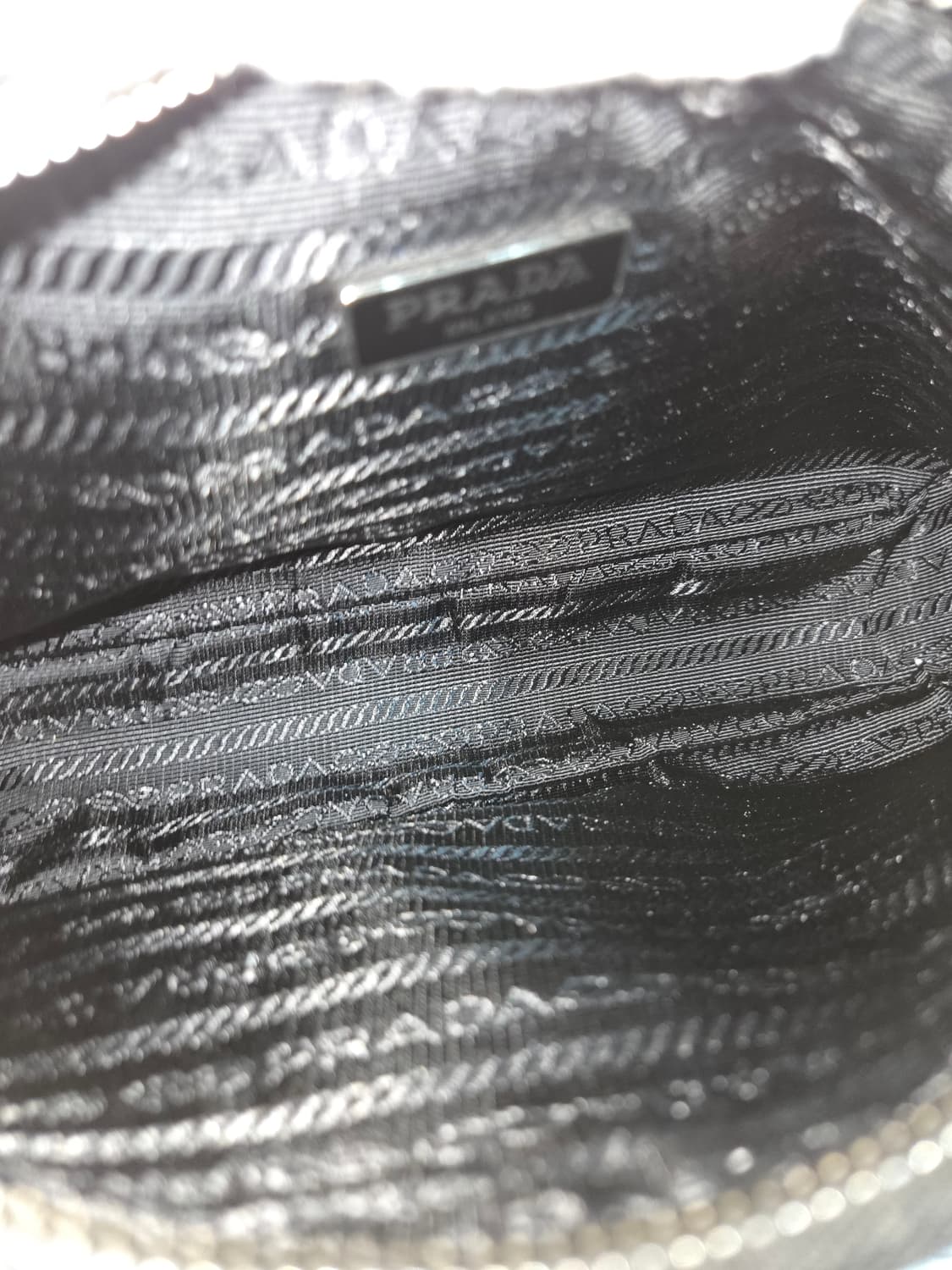 [새상품급] 프라다 리에디션 테수토 은장 체인 호보백  상품이미지10