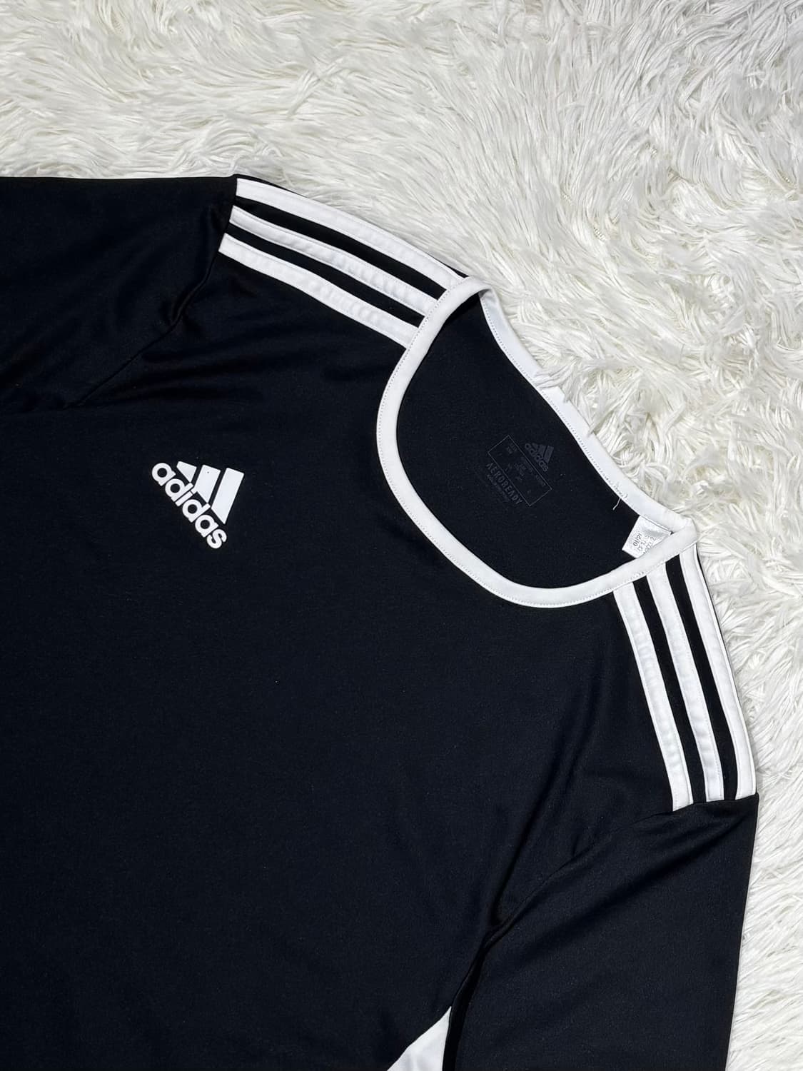 아디다스 스몰로고 트랙 반팔 상품이미지4