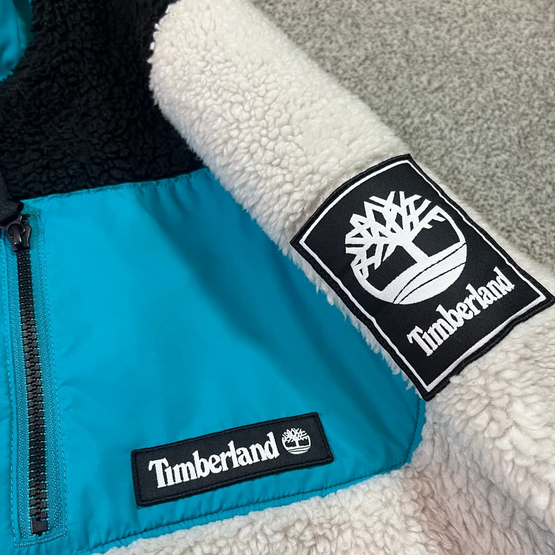 팀버랜드 배색 플리스 집업 자켓 상품이미지2