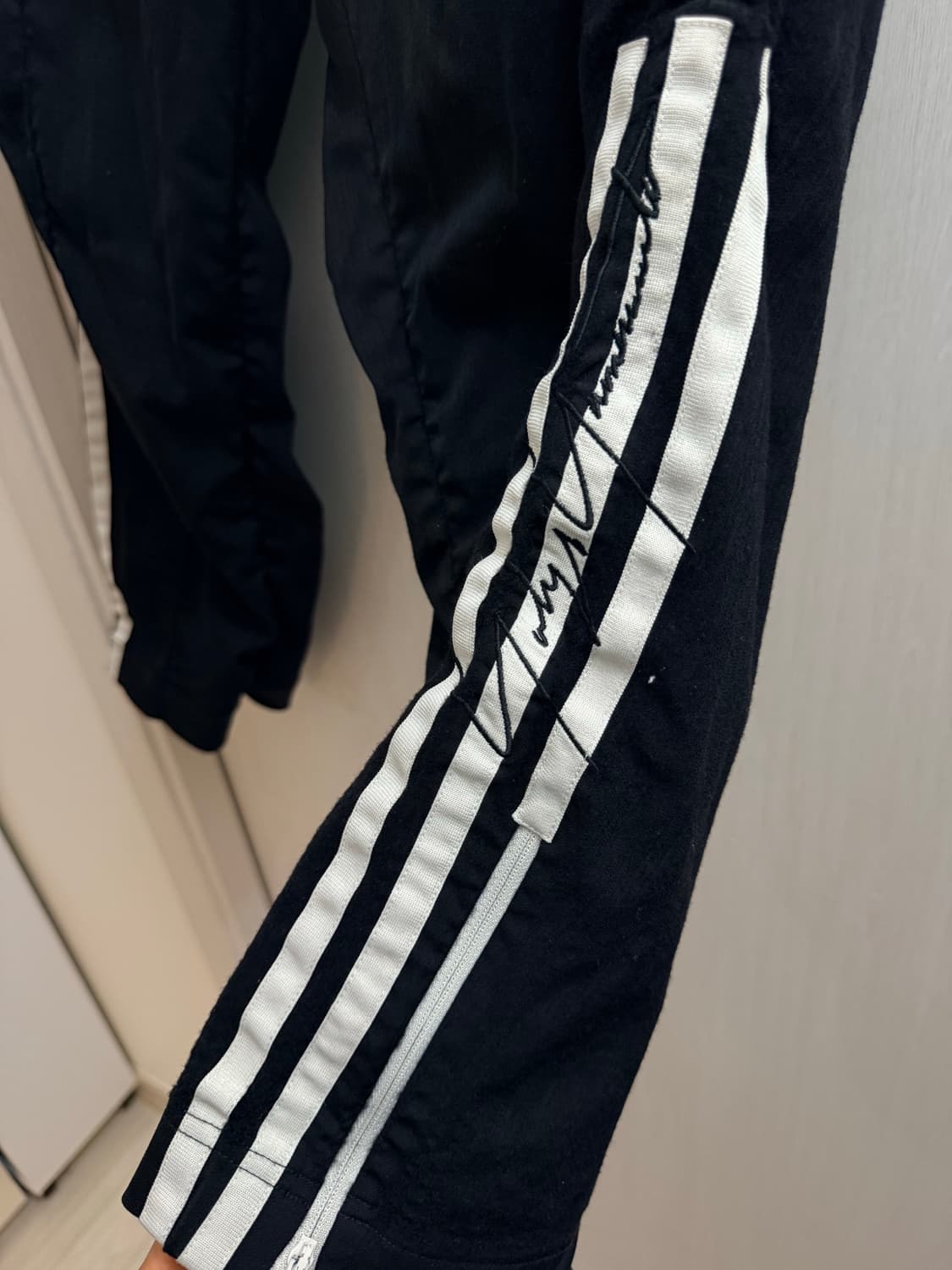 Y-3 트레이닝팬츠 상품이미지3