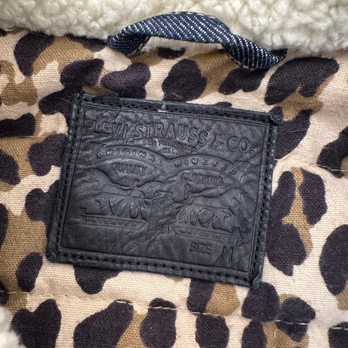 리바이스 쉐르파 데님 트러커 자켓 상품이미지3