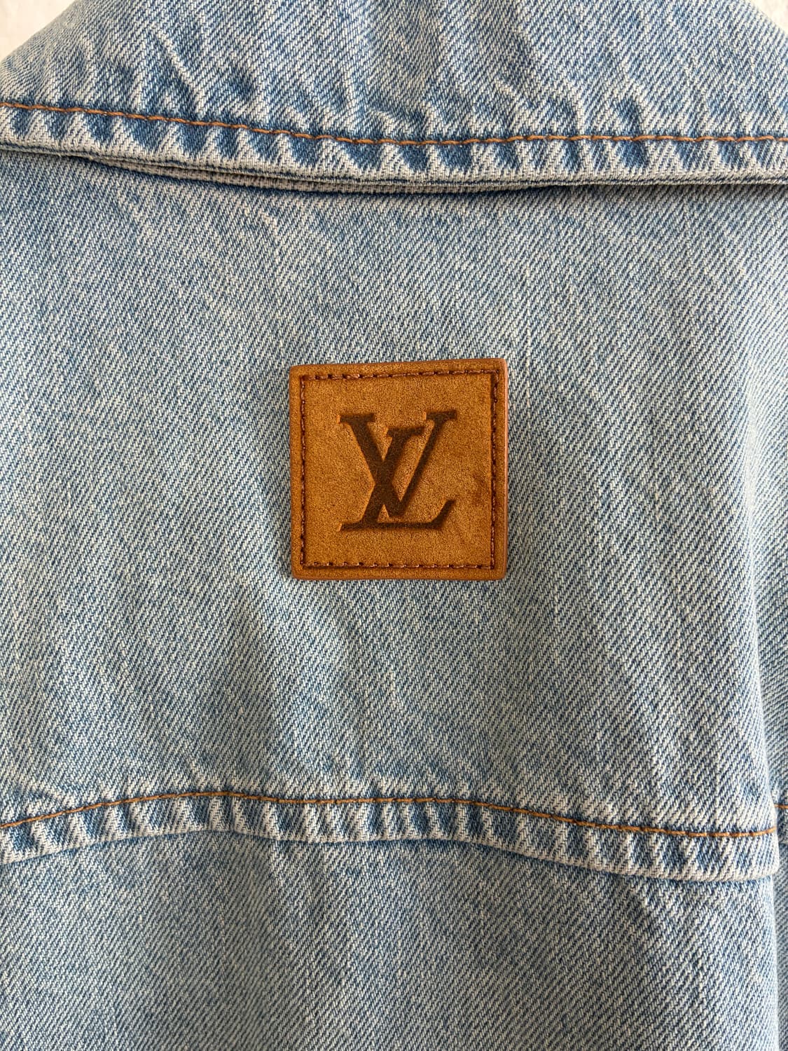 루이비통 쇼트 슬리브드 데님 셔츠 상품이미지5