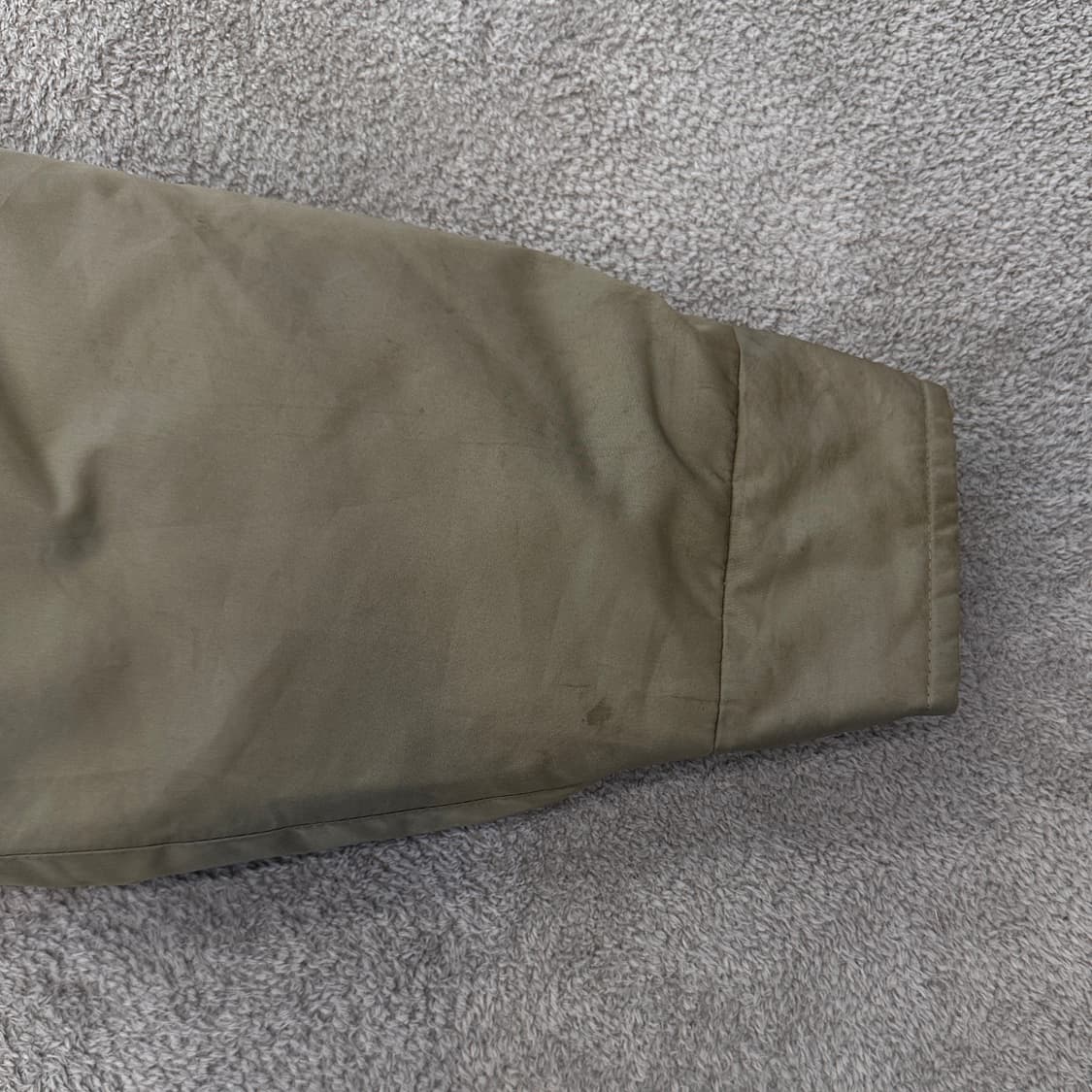 입생로랑 스몰 로고 다운 패딩 상품이미지8