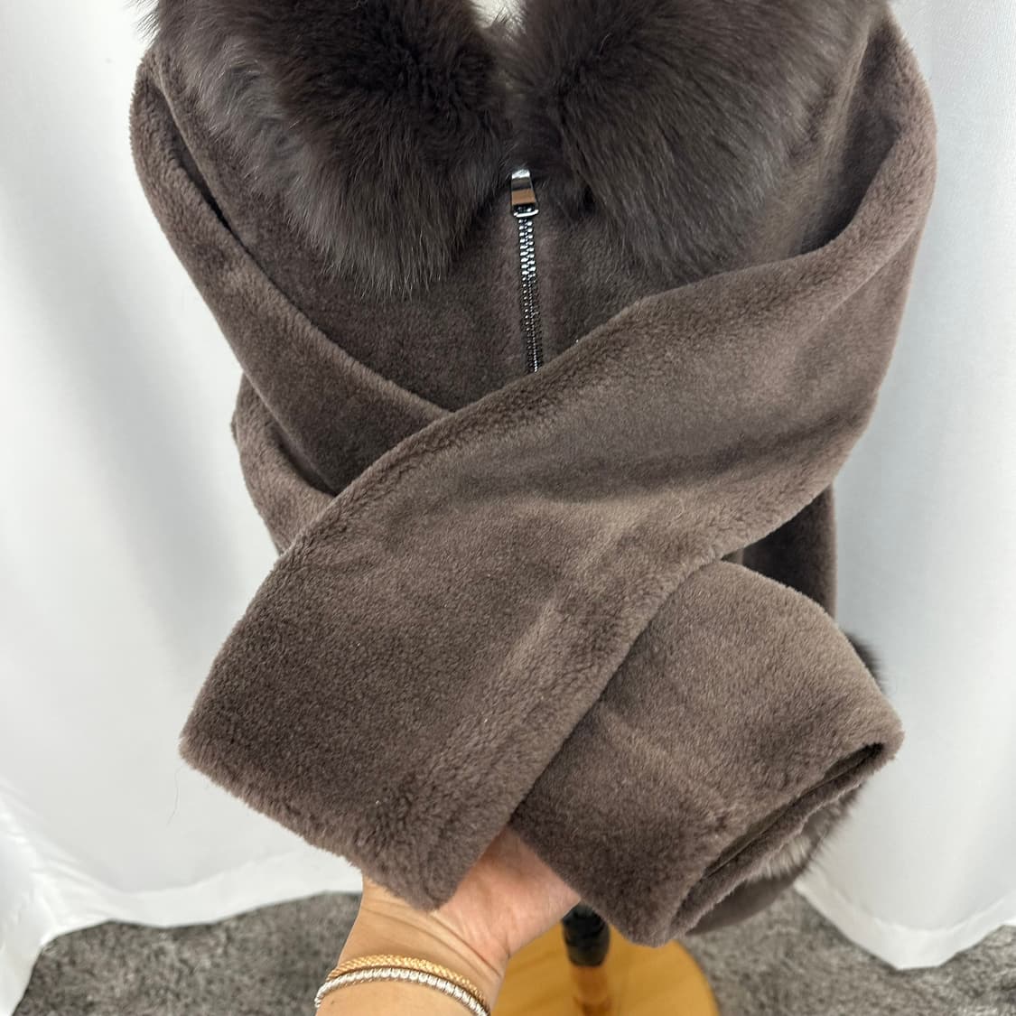 에이앤디 여자 사가퍼 천연모피 양모100% 후드자켓 66  상품이미지3