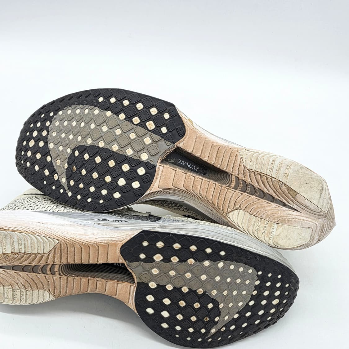 나이키 줌X 베이퍼 플라이 넥스트%3 화이트 그레이 (285) 상품이미지3