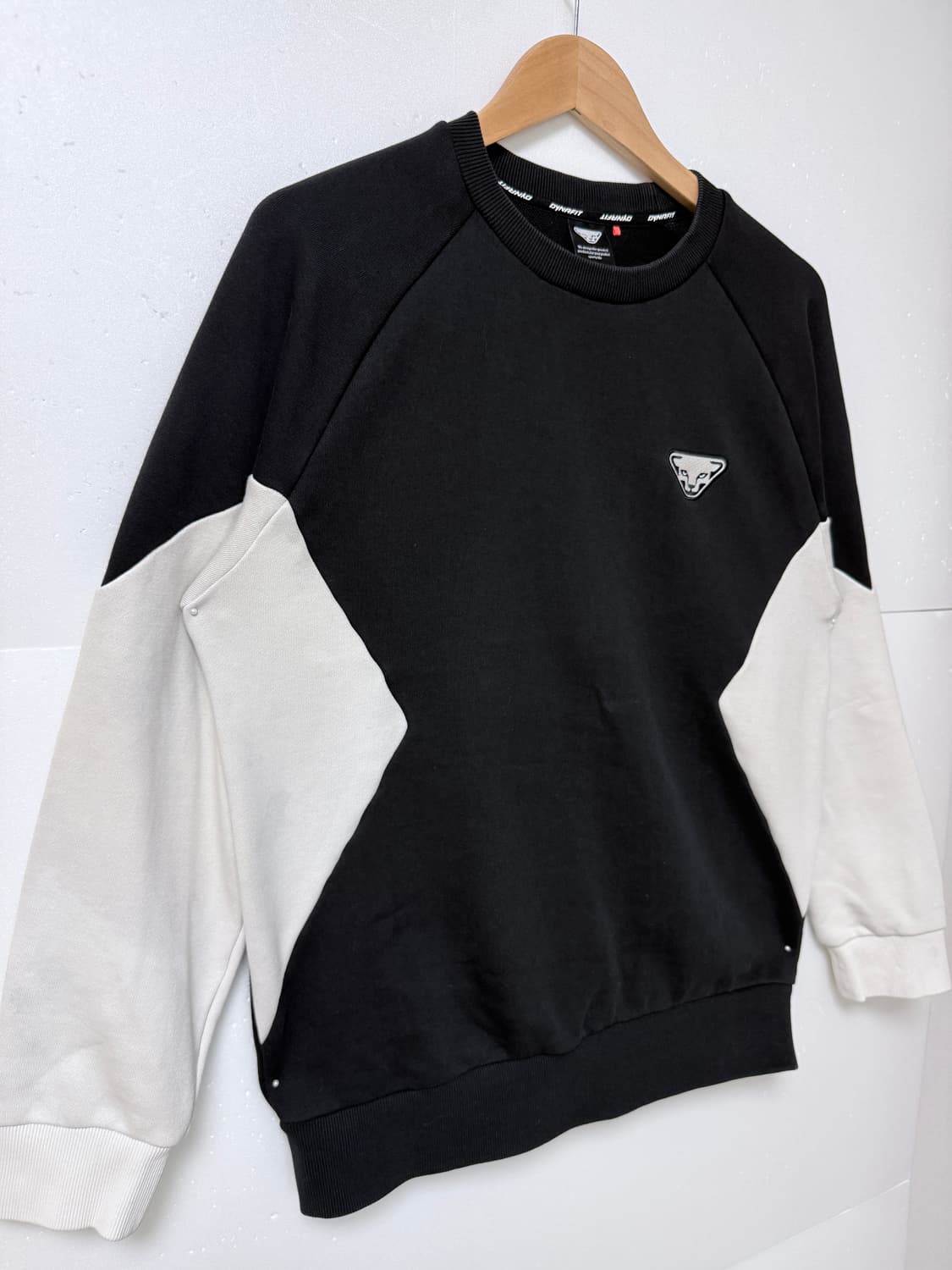 다이나핏 배색 맨투맨 블랙 95 데일리 상품이미지2