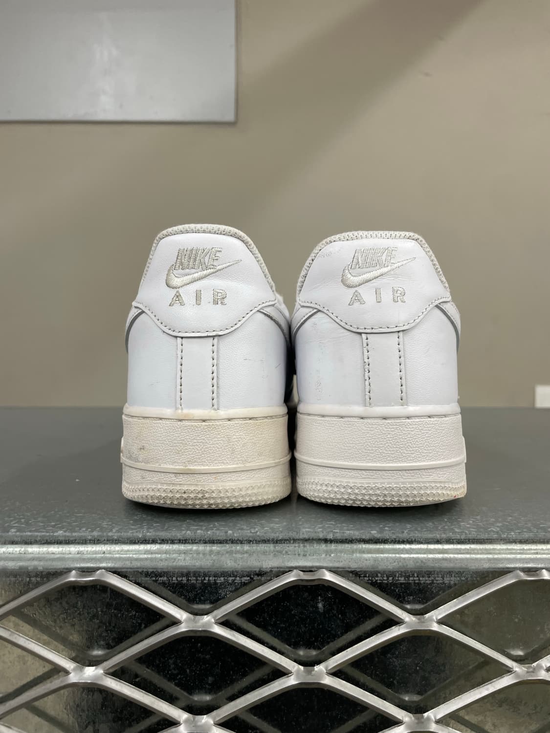 나이키 에어포스 1 로우 화이트 270 상품이미지3