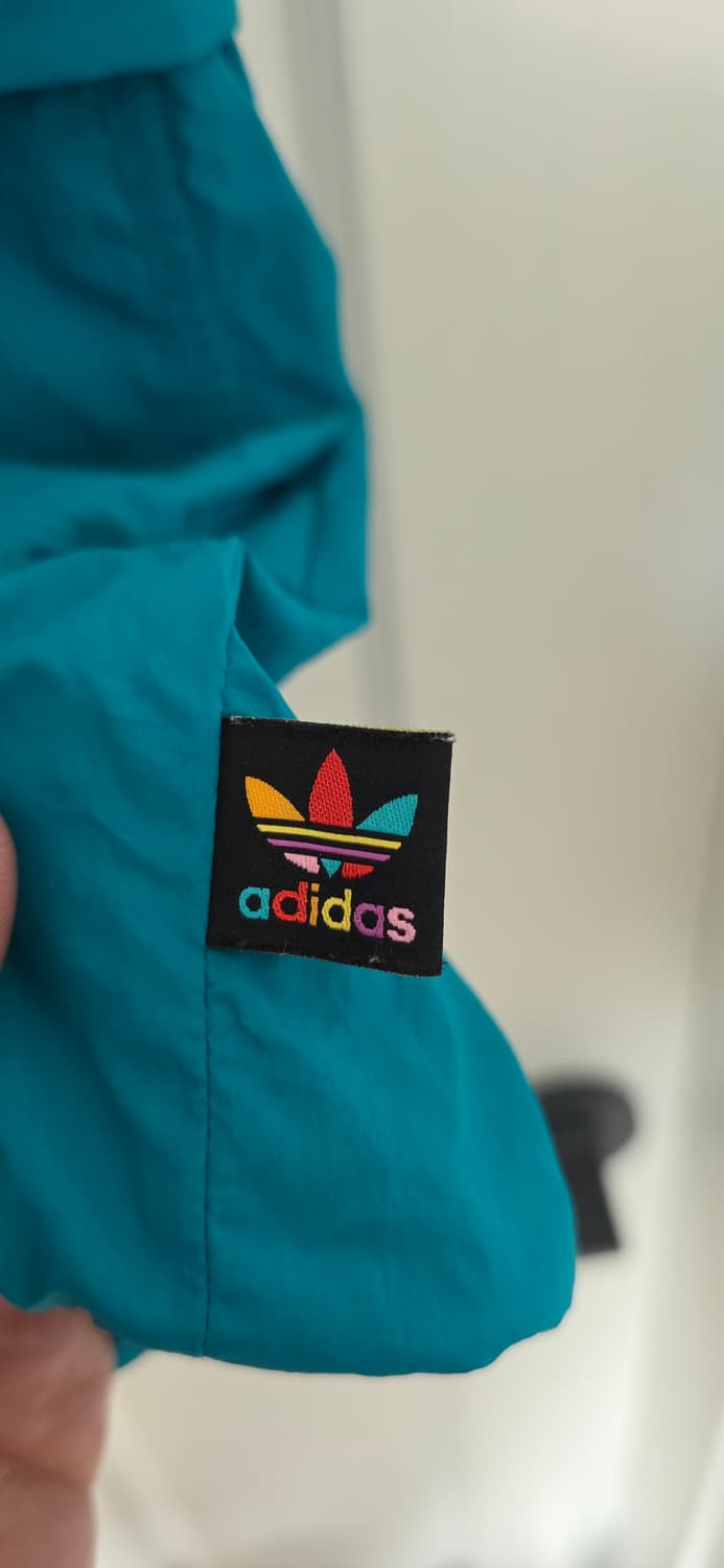 아디다스 퍼렐윌리엄스 하이킹 팩 윈드브레이커 95 상품이미지6