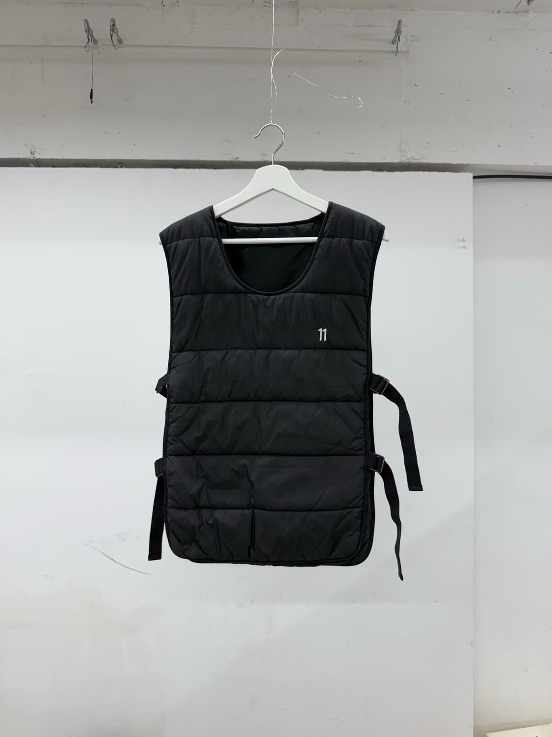 11 by Boris Bidjan Saberi / 패디드 베스트 / on 상품이미지1