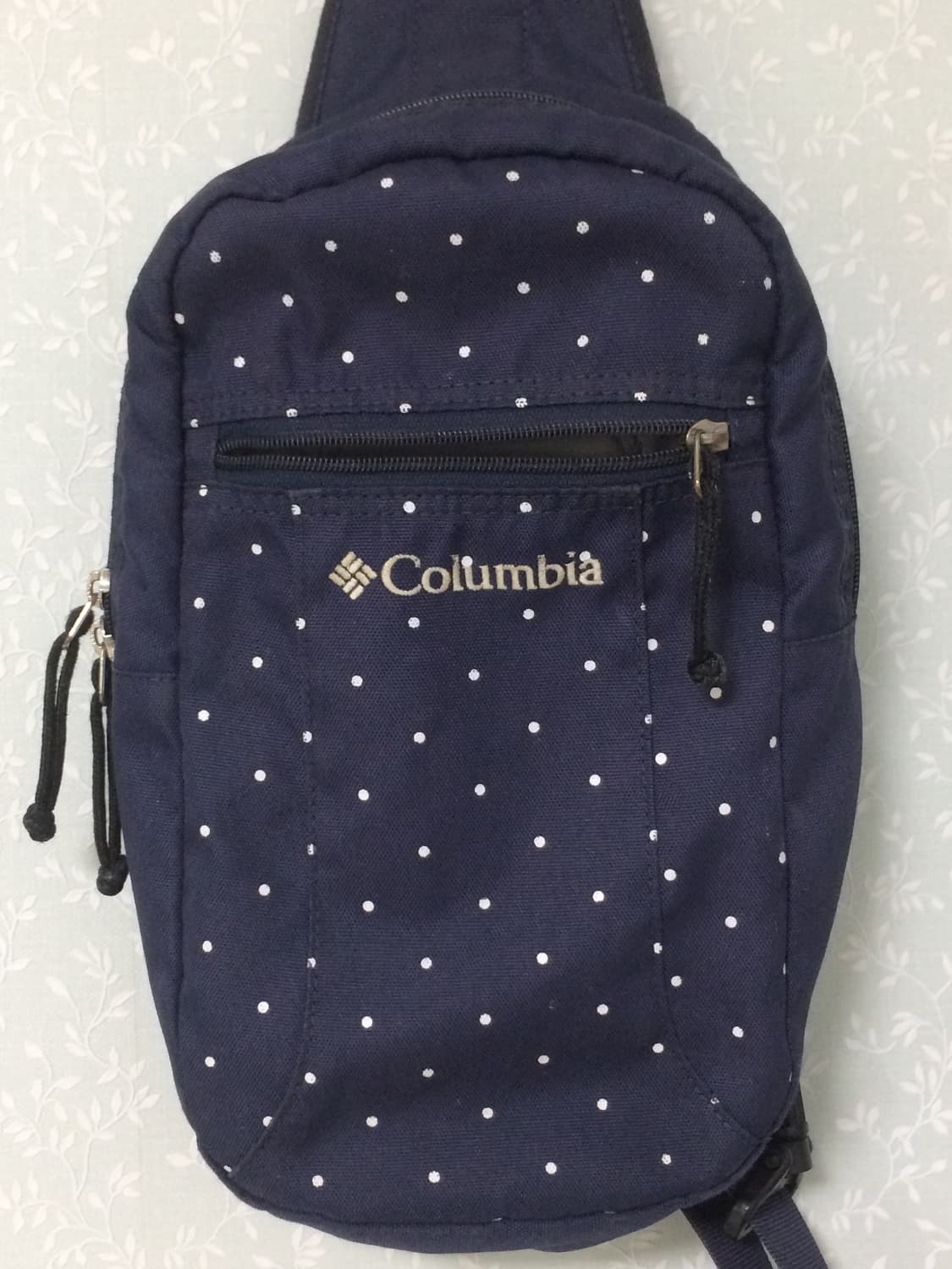 컬럼비아 도트 슬링백 도트 가방 columbia bag 상품이미지2