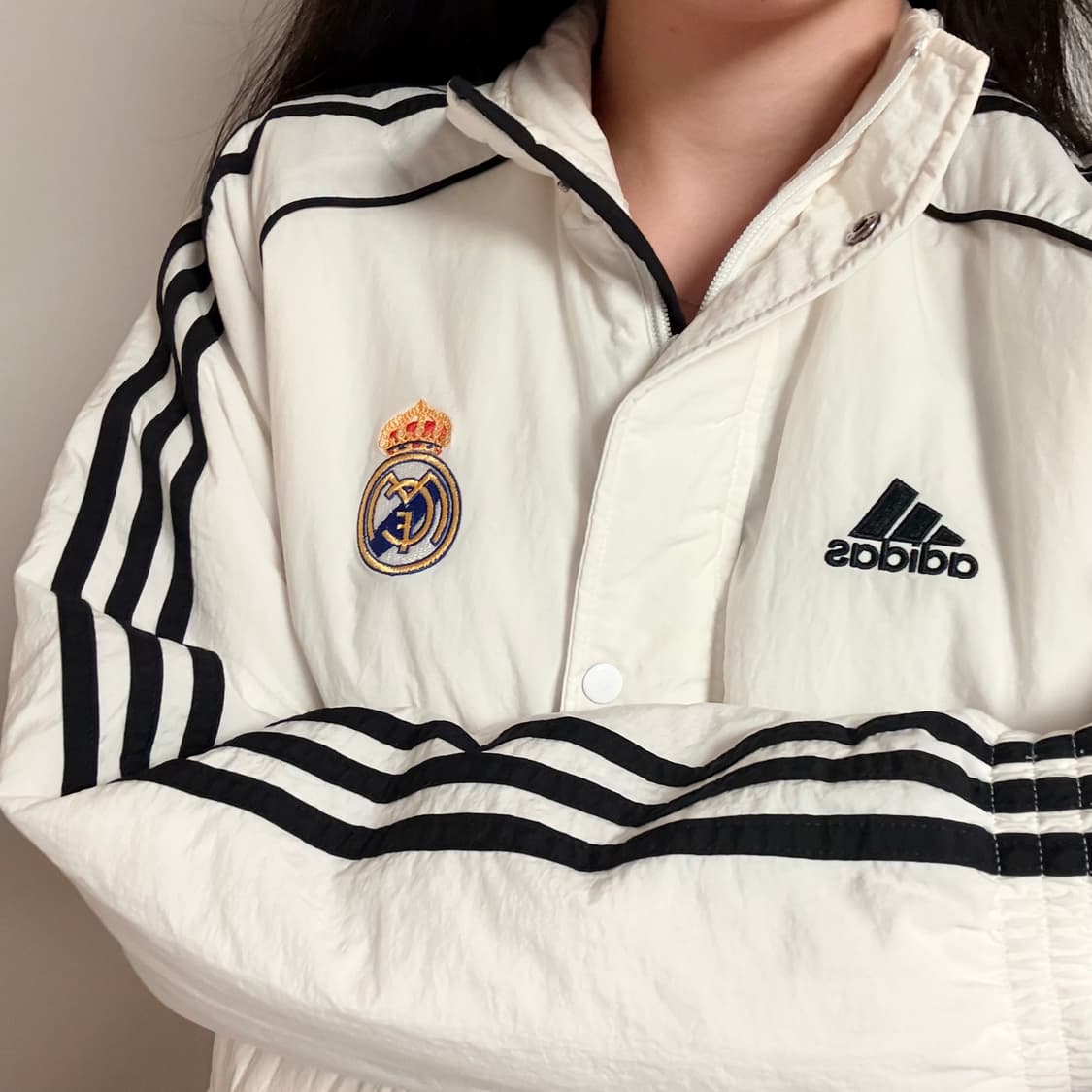 아디다스 레알마드리드 경량패딩 상품이미지1