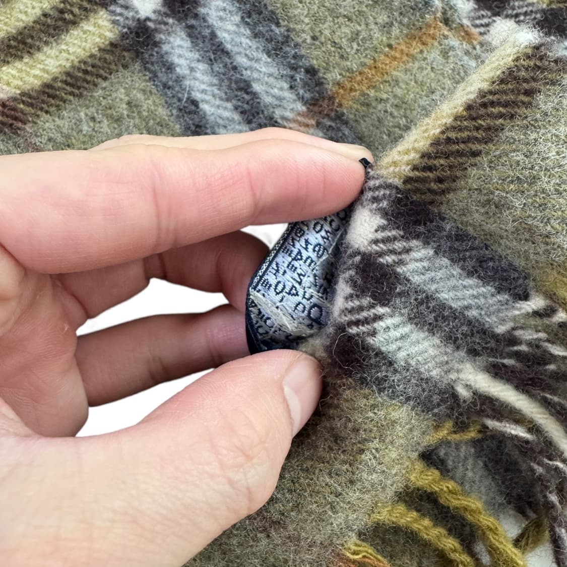 정품 버버리 노바체크 카키 머플러 상품이미지5