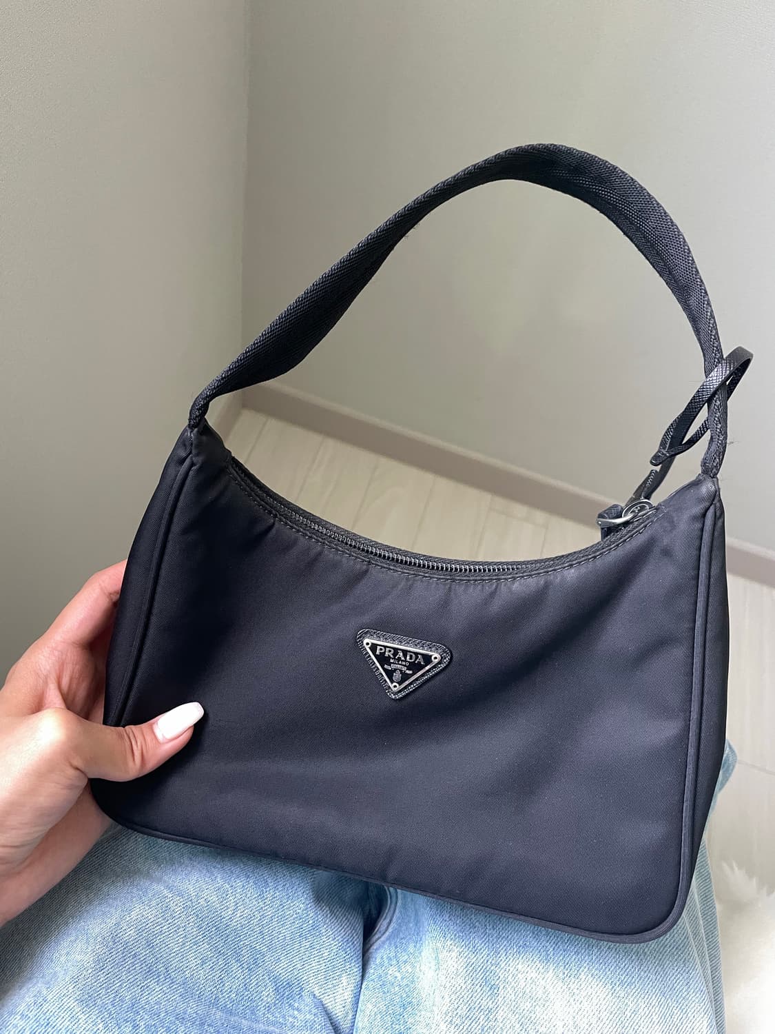 프라다 나일론 호보백 상품이미지4