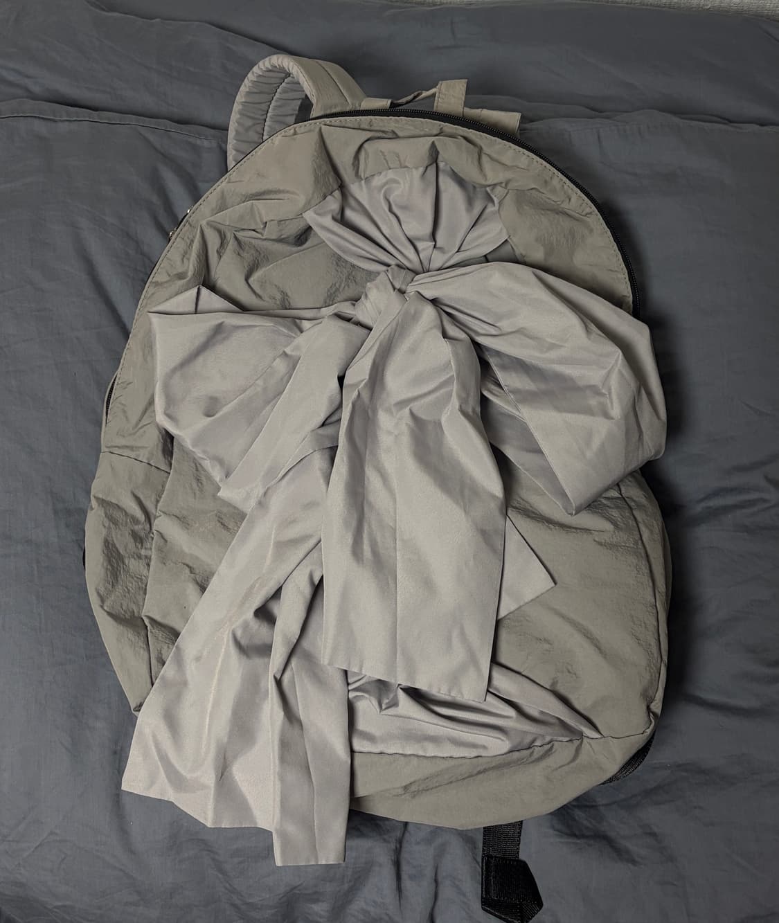 이우가마카라스 노티드백팩 실버 상품이미지2