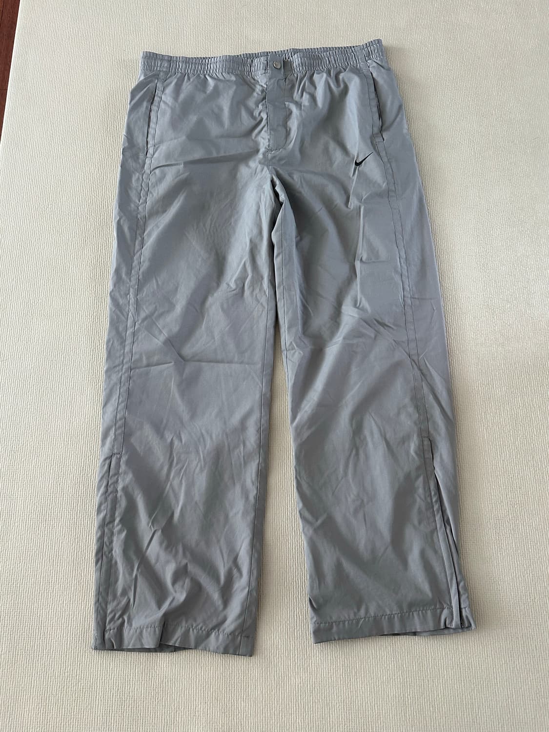 L) 나이키 스우시 그레이 나일론 트랙 팬츠 상품이미지1