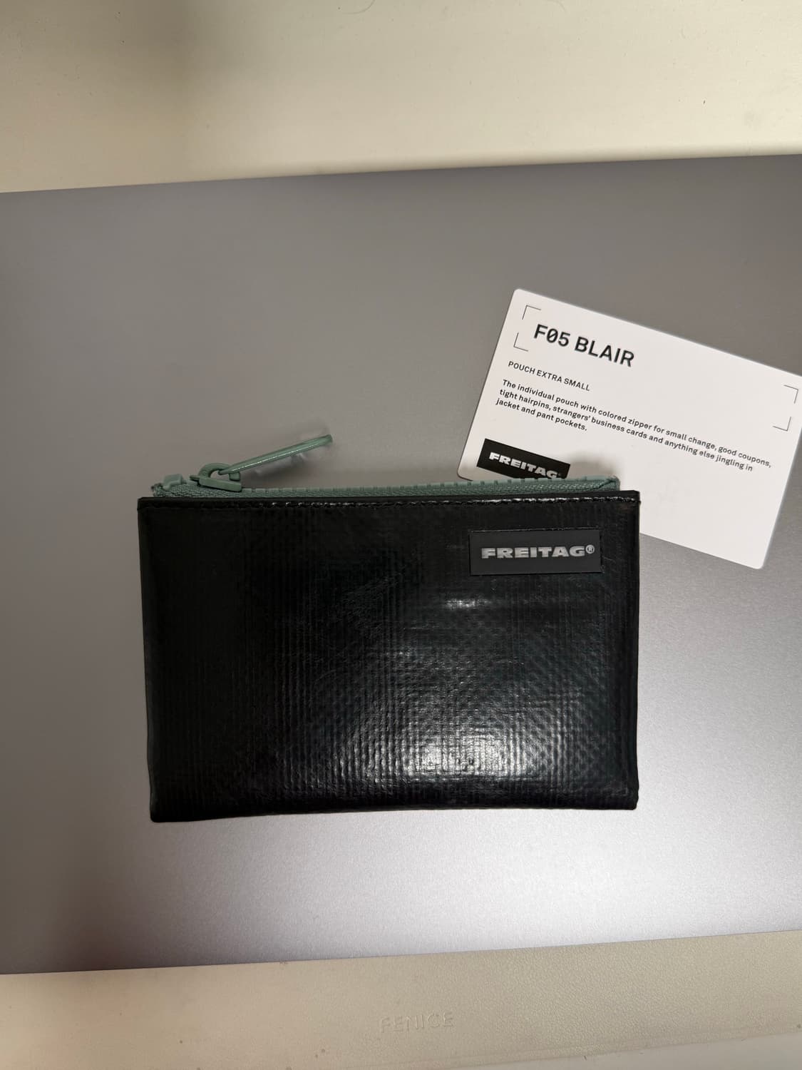 프라이탁 블레어 올블랙 상품이미지1