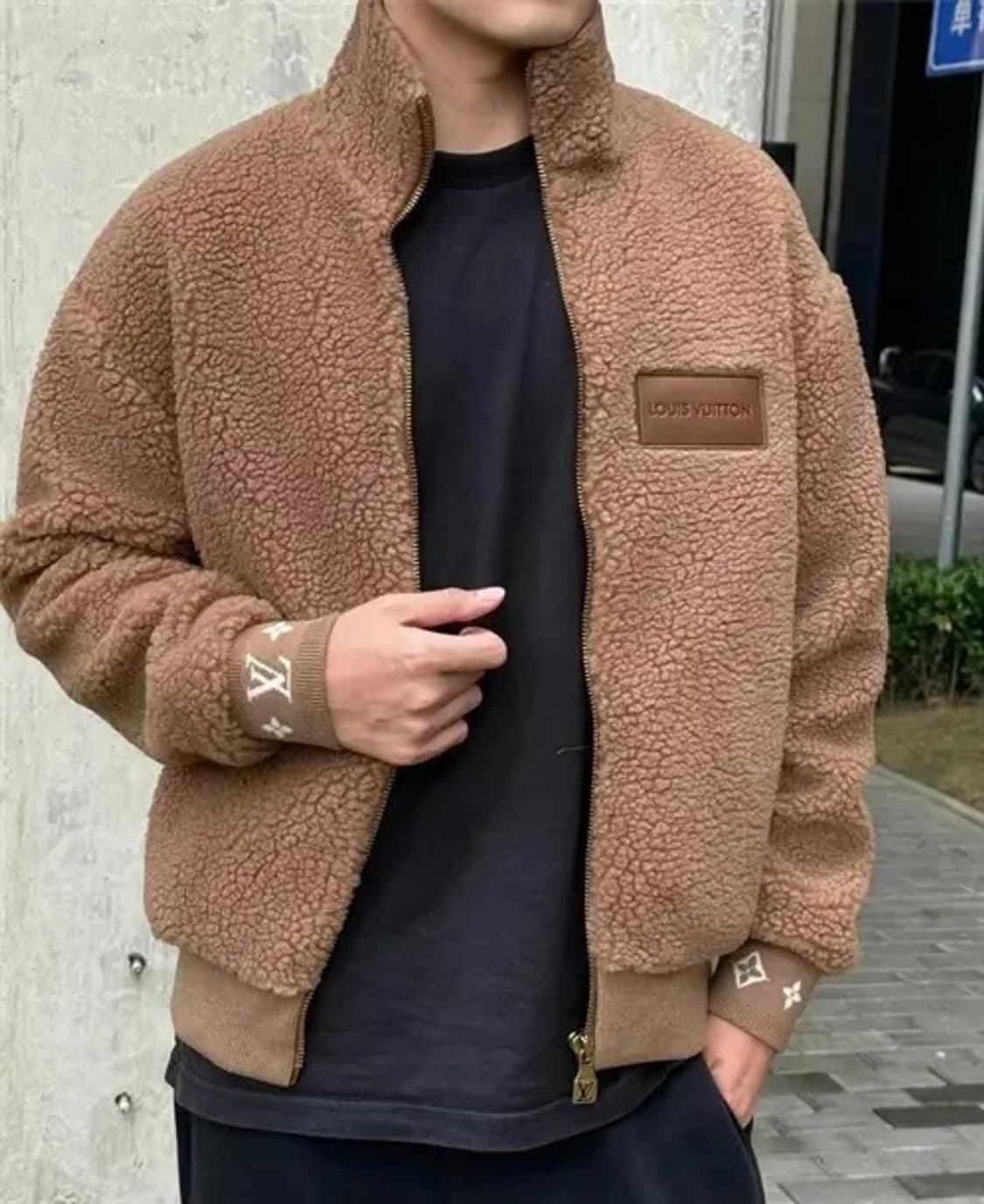(A+/XL) / 루이비통 레더 패치 플리스 블루종 봄버 자켓 샌드 상품이미지10