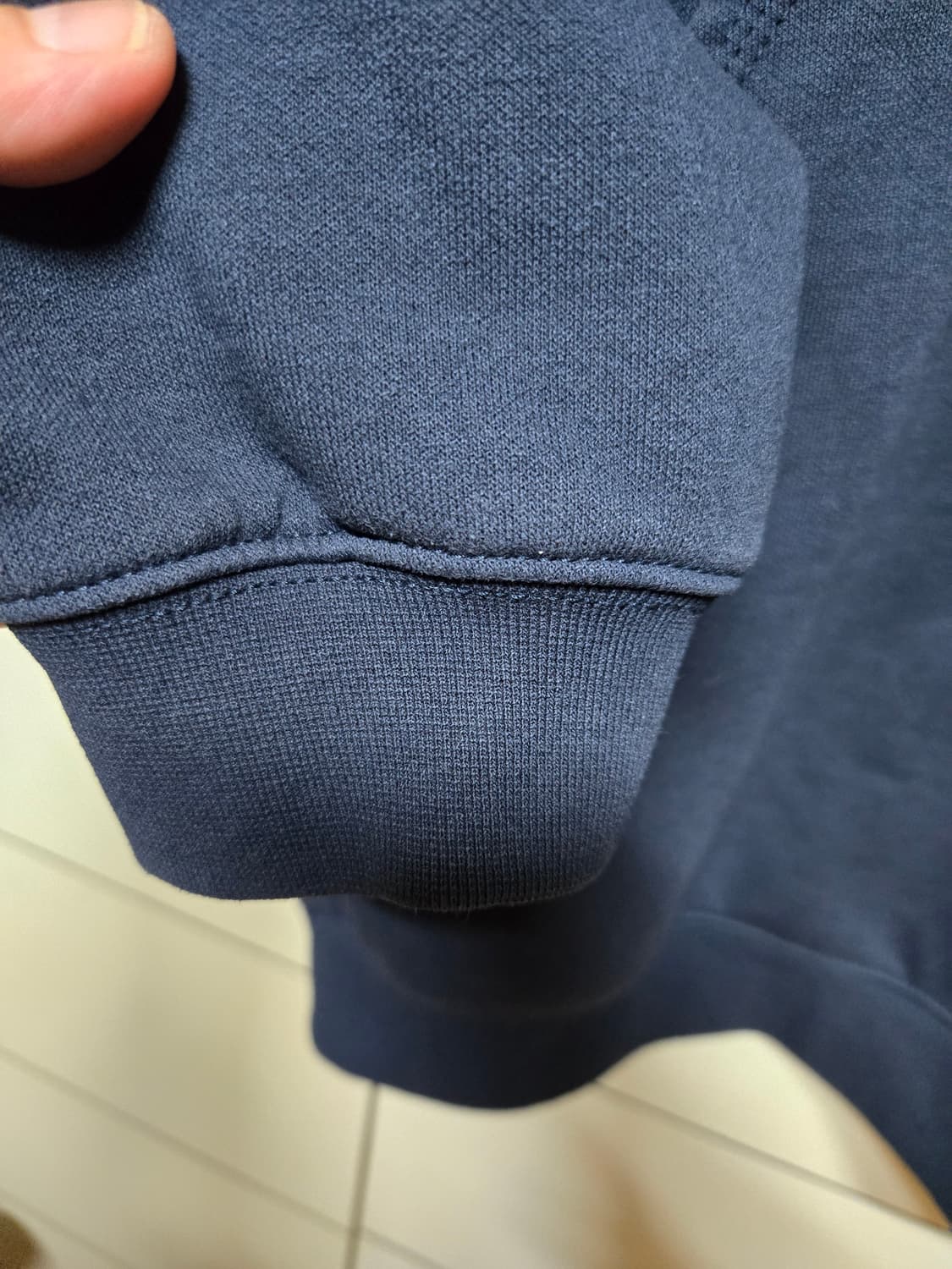 칼하트 네이비 루즈핏 기모 후드티셔츠 상품이미지3