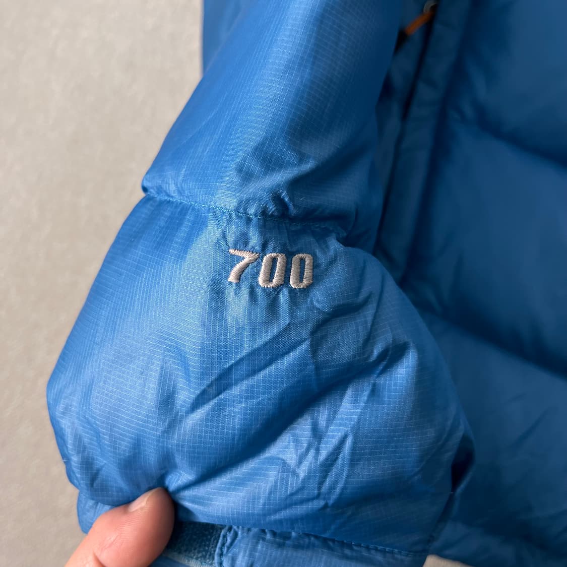 105 노스페이스 눕시 1996 투톤 700 패딩 상품이미지4