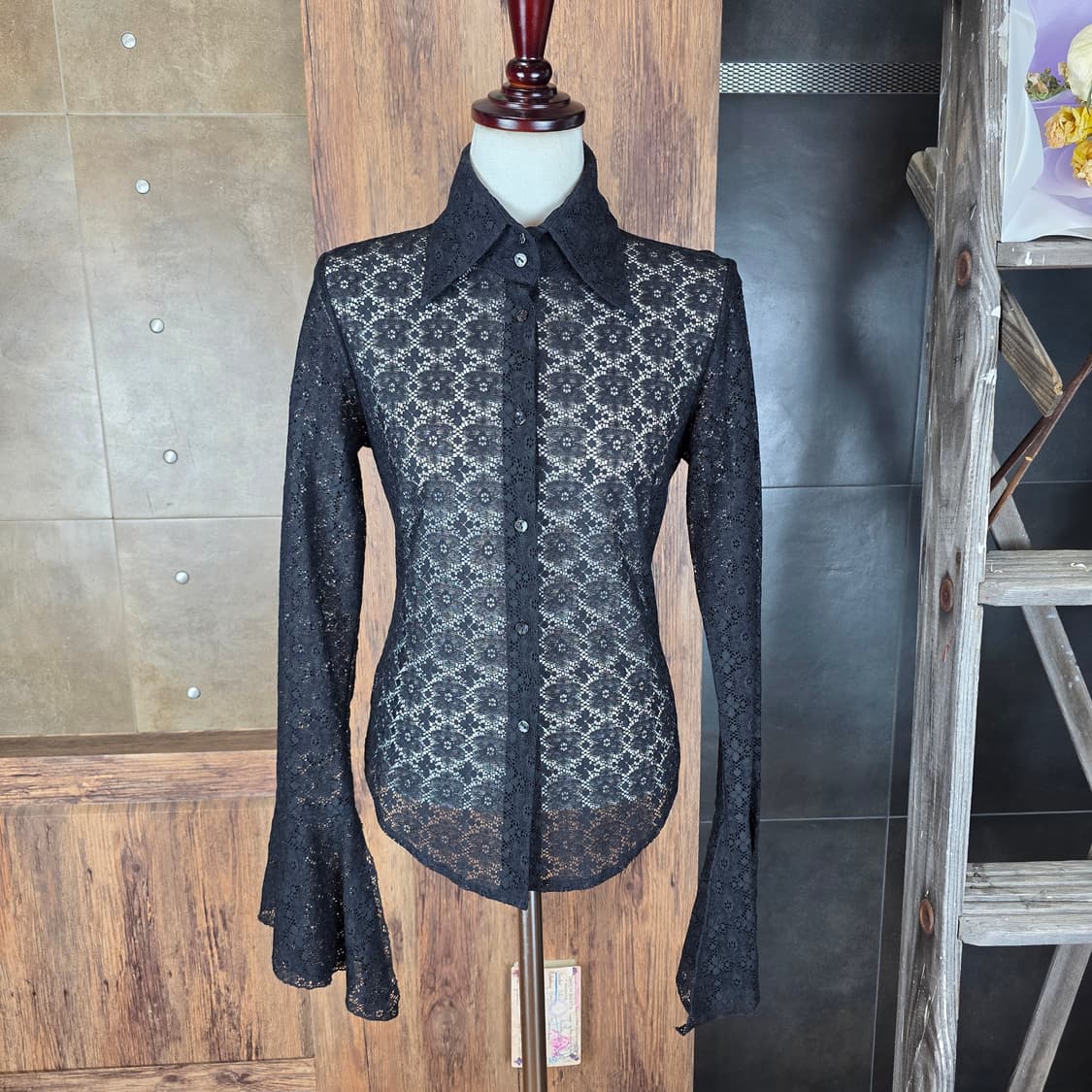 베네통  레이스 벨 슬리브 블라우스 상품이미지2