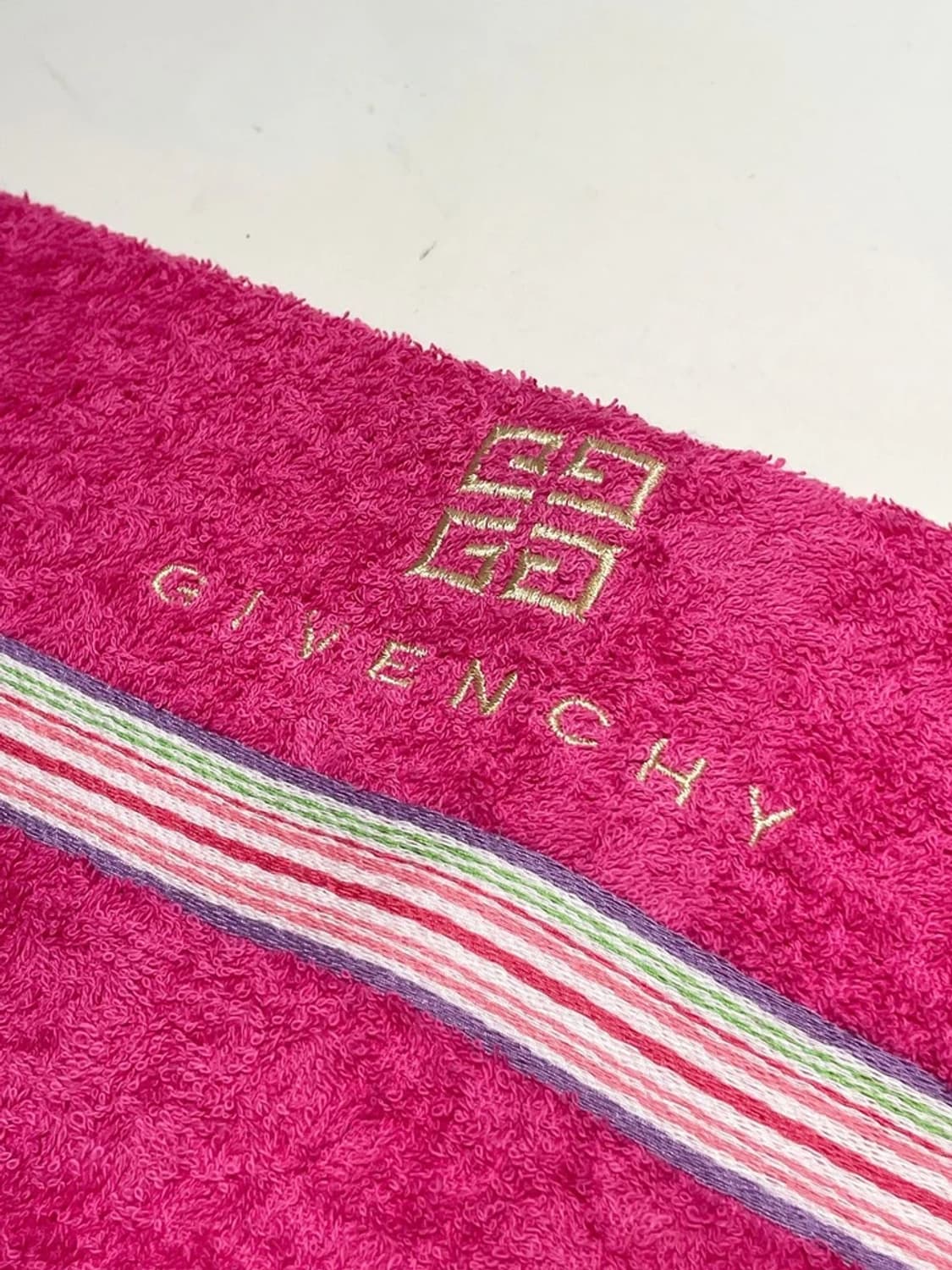 지방시 시그니처 자수로고 스포츠타올 페이스타올 A1370    상품이미지2