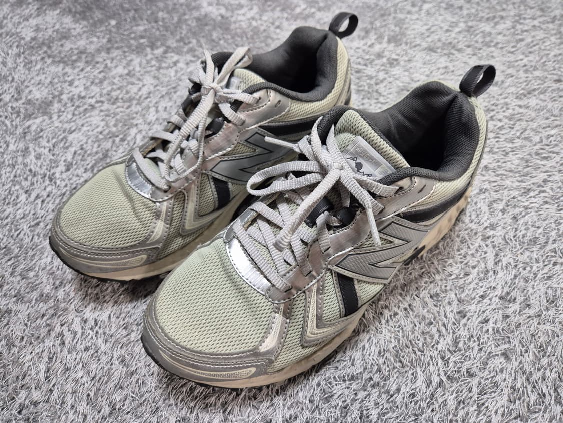 뉴발란스 410V5 2E 실버 260 상품이미지1