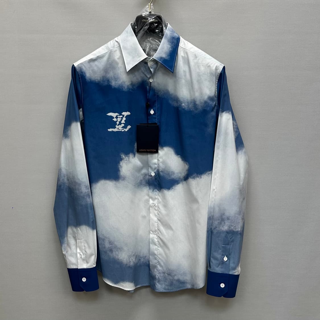 루이비통 로고 클라우드 셔츠 (100 105)  상품이미지1