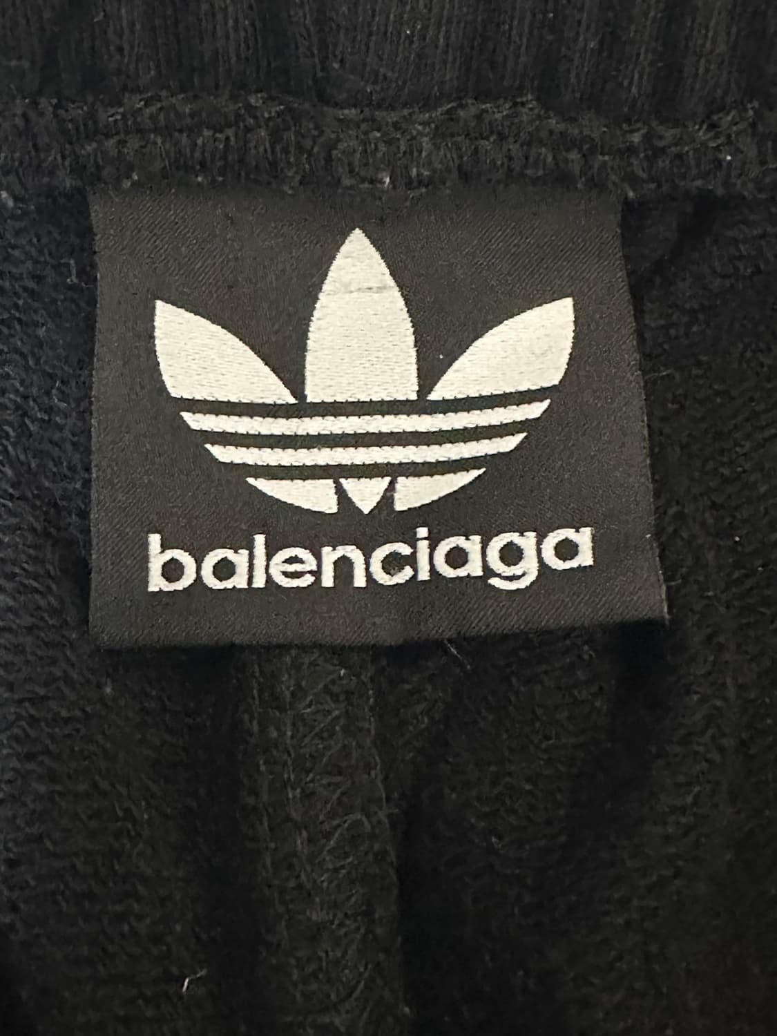 발렌시아가x아디다스 플리스 배기 스웨트팬츠 블랙[한소희 팬츠] 상품이미지5