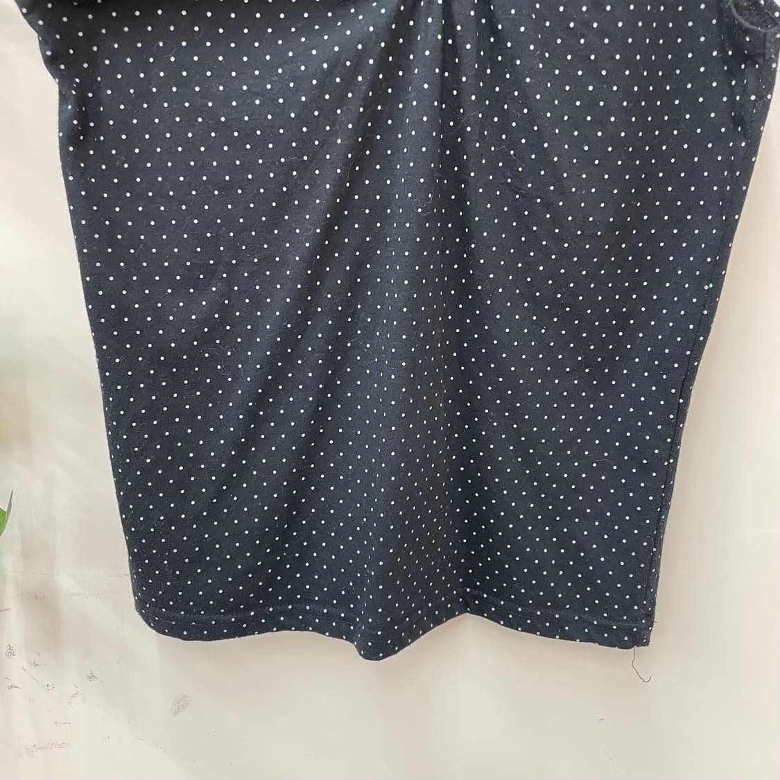 러블리 니혼진 블랙 폴카도트 슬리브리스 🏠 상품이미지3